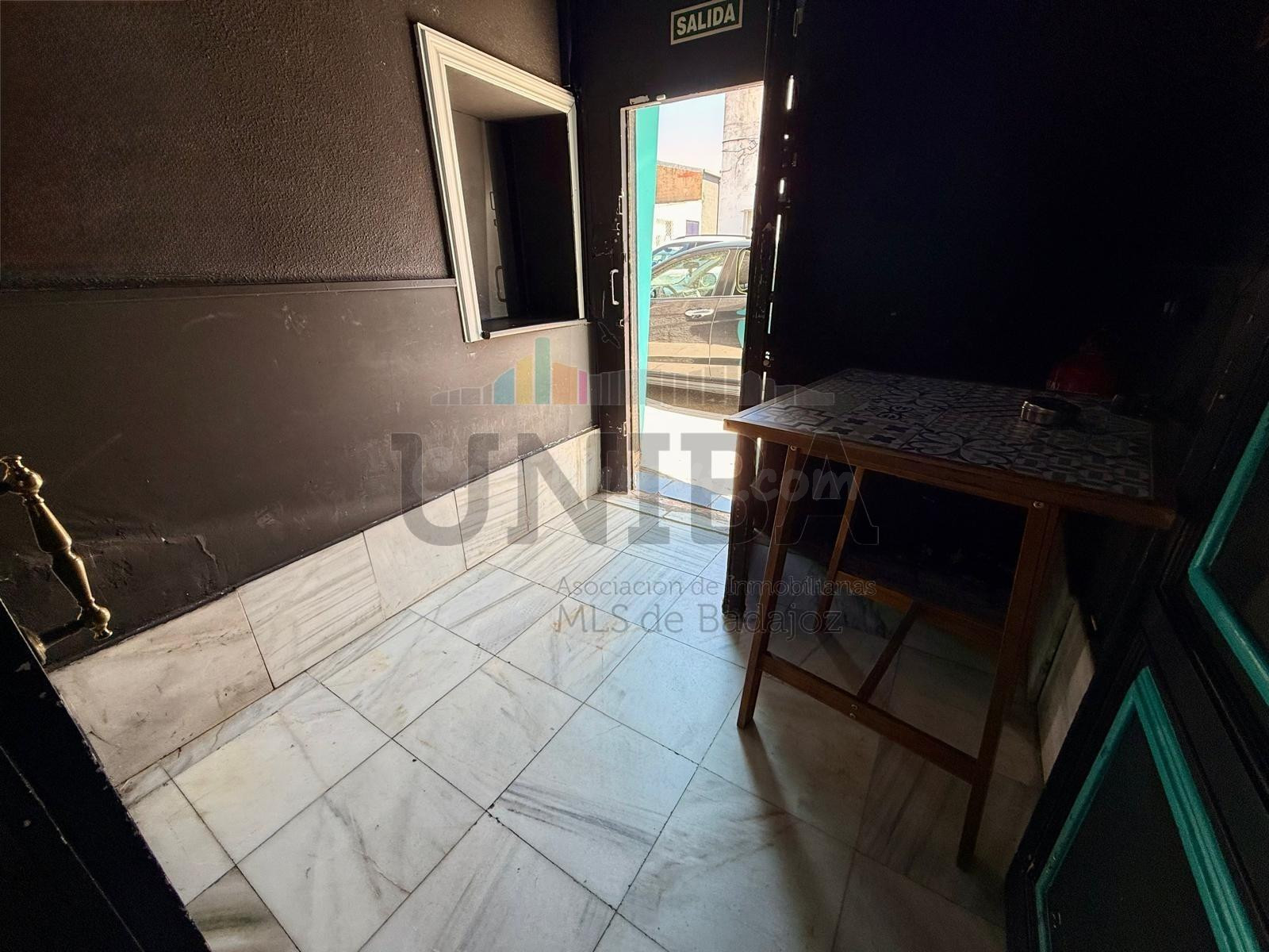 Nave en venta en Barriada de Llera - foto 4