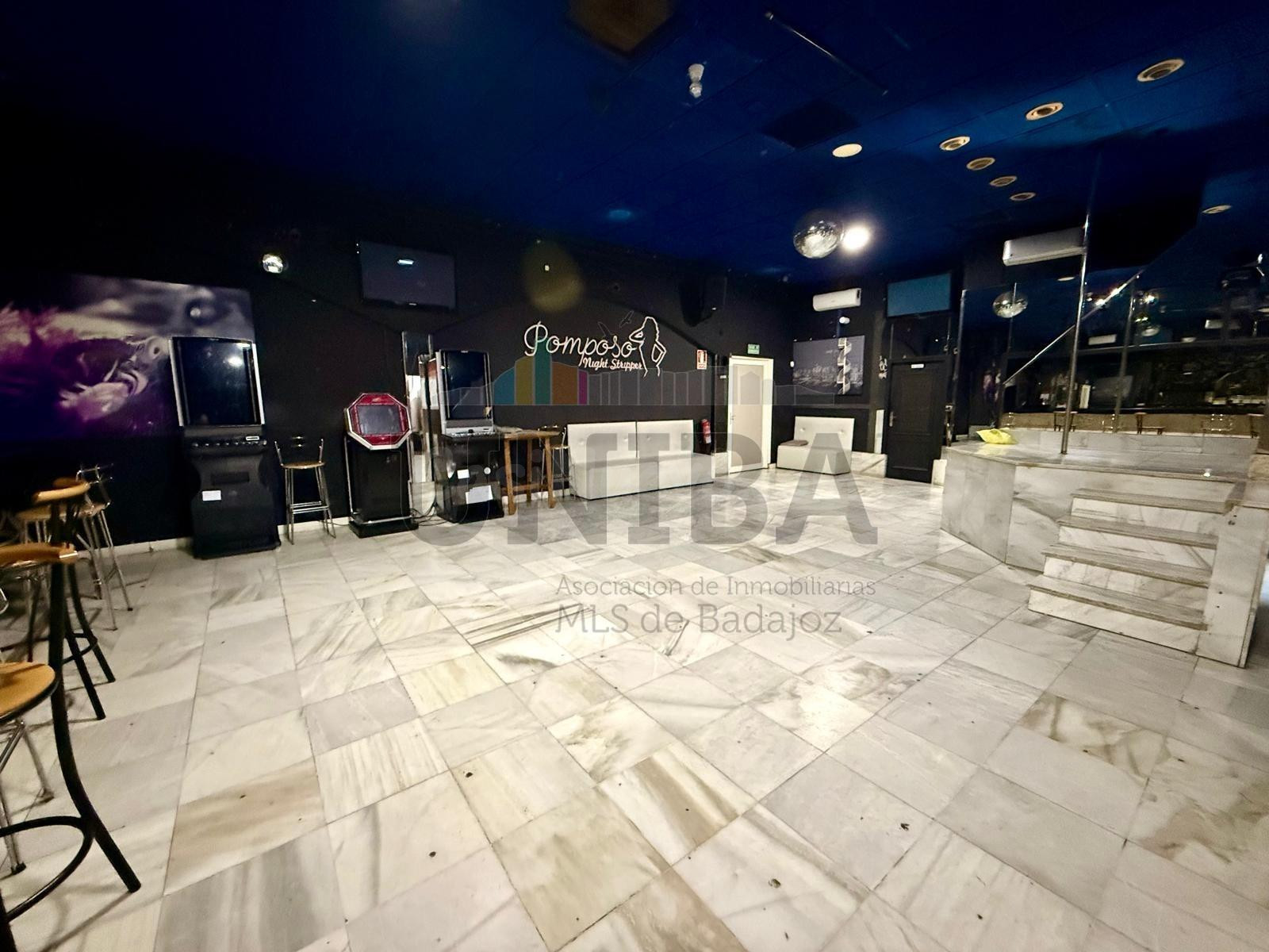Nave en venta en Barriada de Llera - foto 5