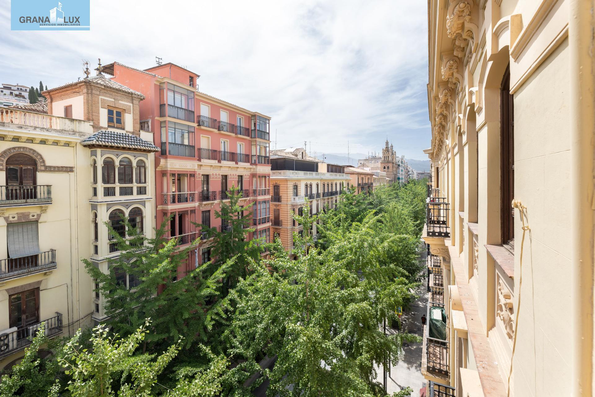 EXCLUSIVA ULTIMA PLANTA CON VISTAS EN GRAN VIA - foto 3