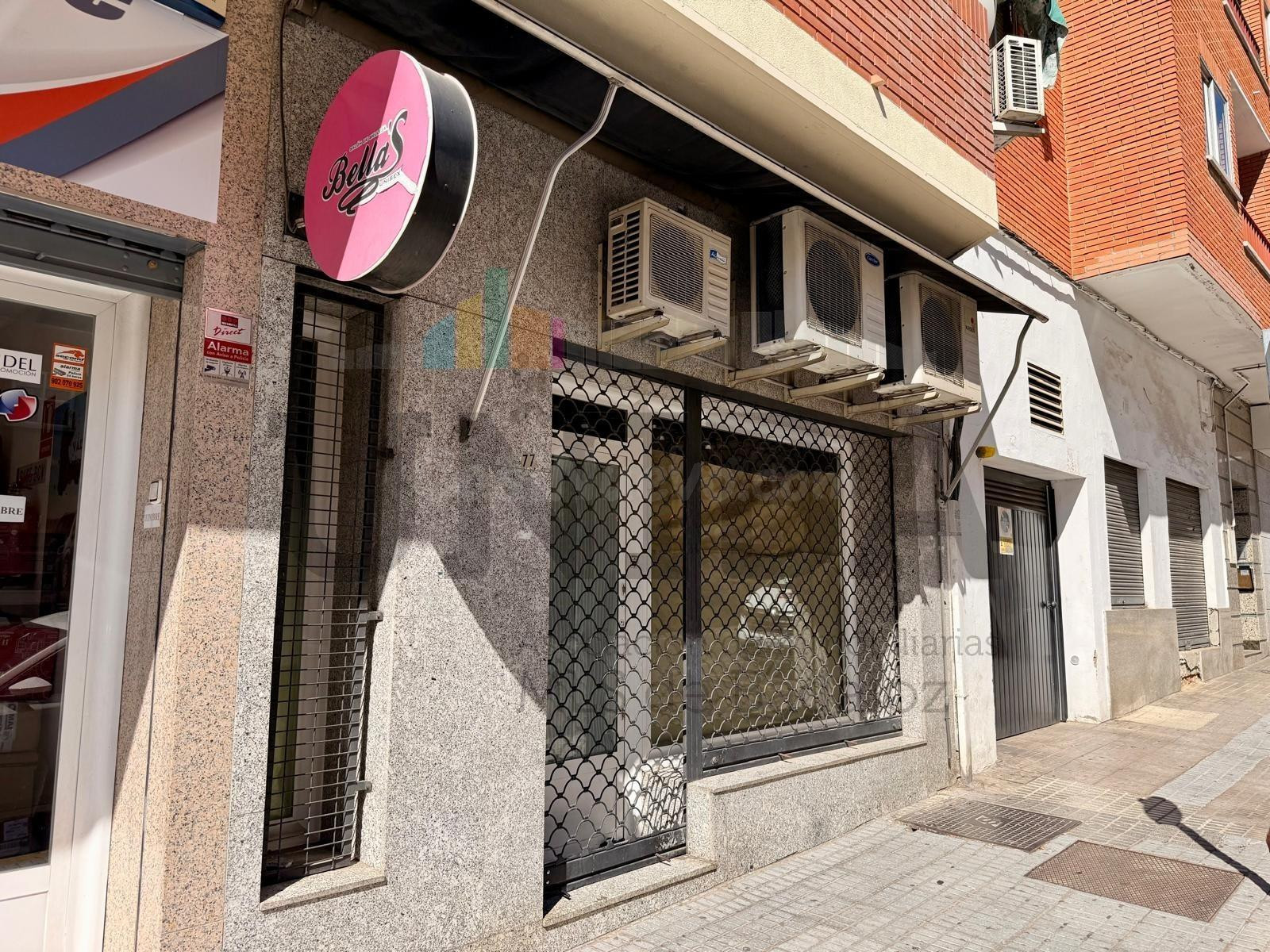 Local comercial en venta en San Roque - foto 2