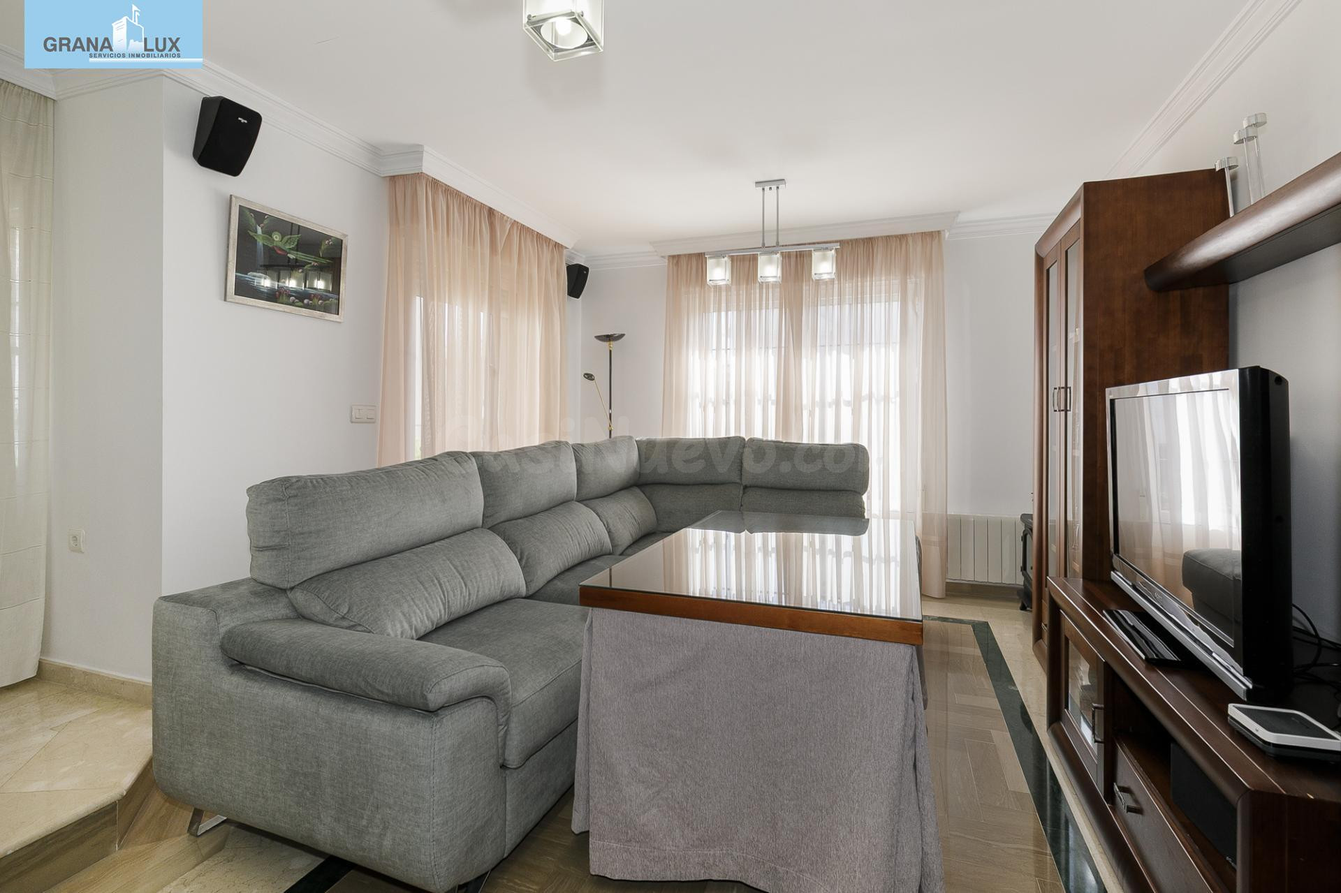 Espectacular Chalet con Vistas a Sierra Nevada en Gójar - foto 4