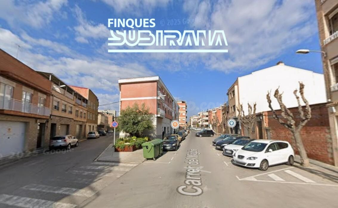 SOLAR EN VENDA AL CENTRE DE VILANOVA DEL CAMÍ – UBICACIÓ IMM - foto 3