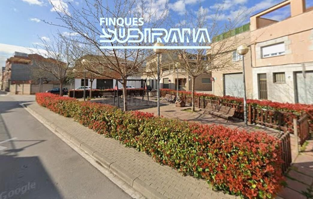 SOLAR CANTONER EN VENDA AL CENTRE DE VILANOVA DEL CAMÍ – DAV