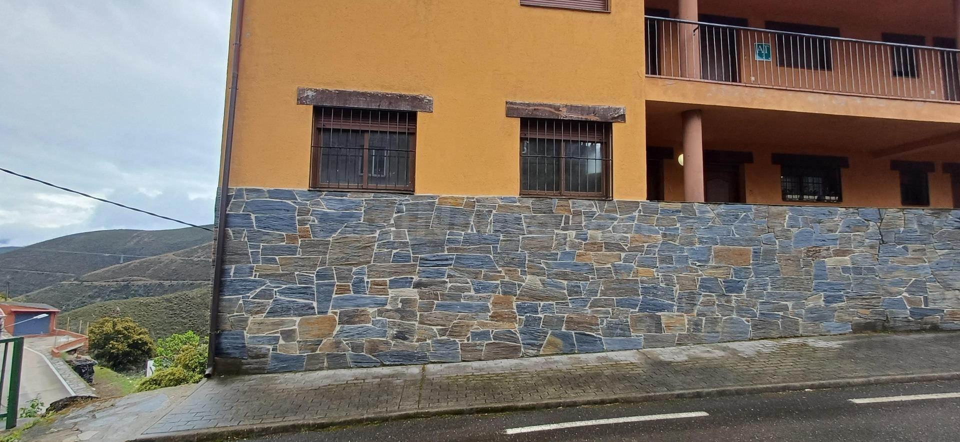 PISO A LA VENTA EN LADRILLAR - foto 5