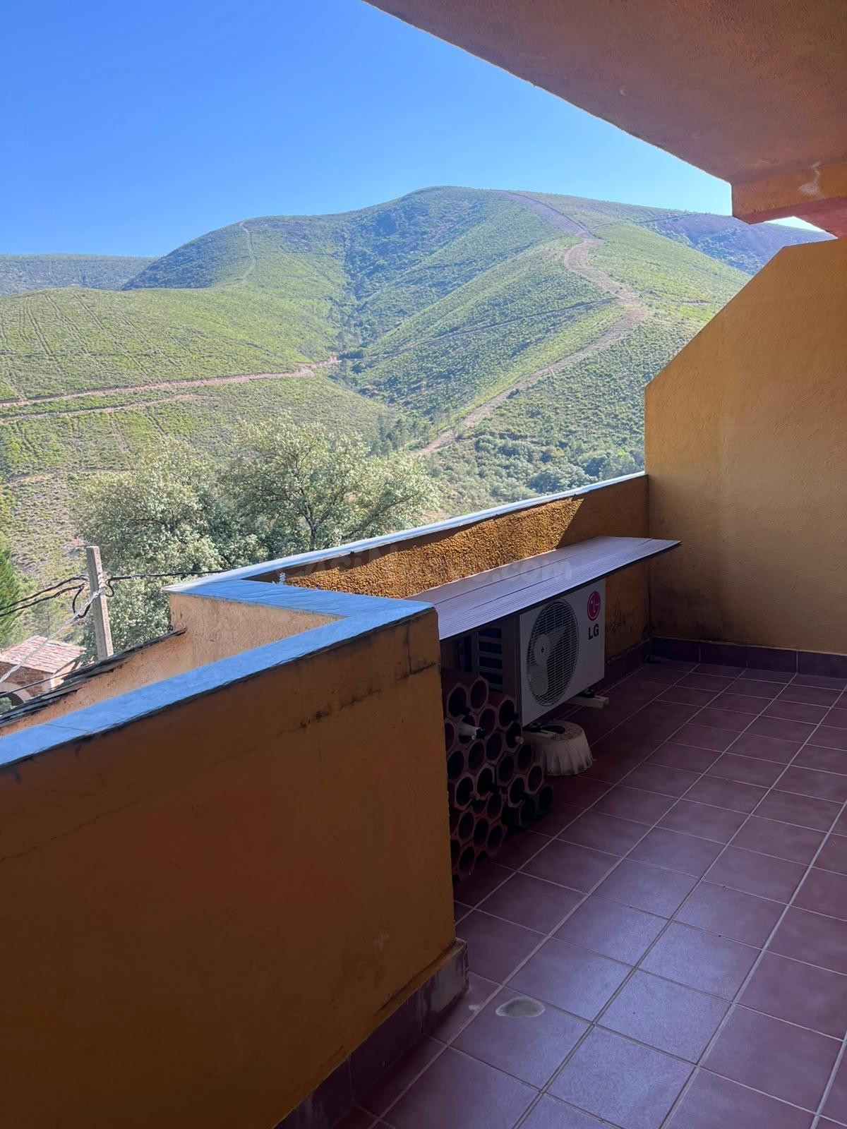 APARTAMENTO EN VENTA LADRILLAR (HURDES) - foto 4