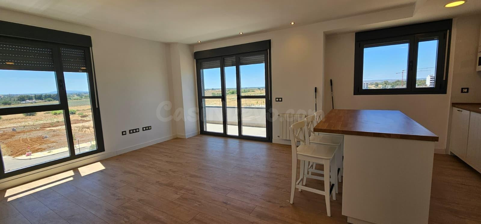 APARTAMENTO A ESTRENAR EN ALQUILER EN AVDA. DE ELVAS - foto 3