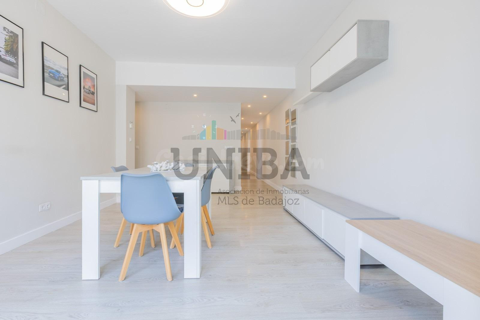 ESTUPENDO PISO REFORMADO EN ANTONIO DOMINGUEZ - foto 4