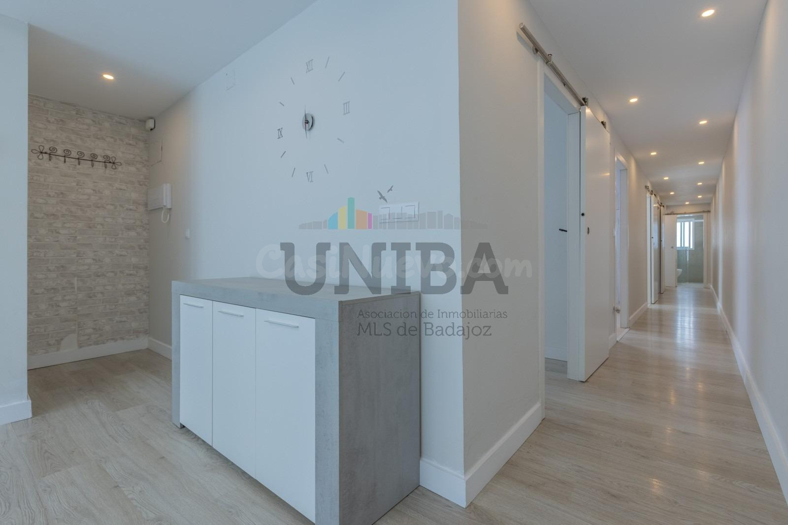 ESTUPENDO PISO REFORMADO EN ANTONIO DOMINGUEZ - foto 5