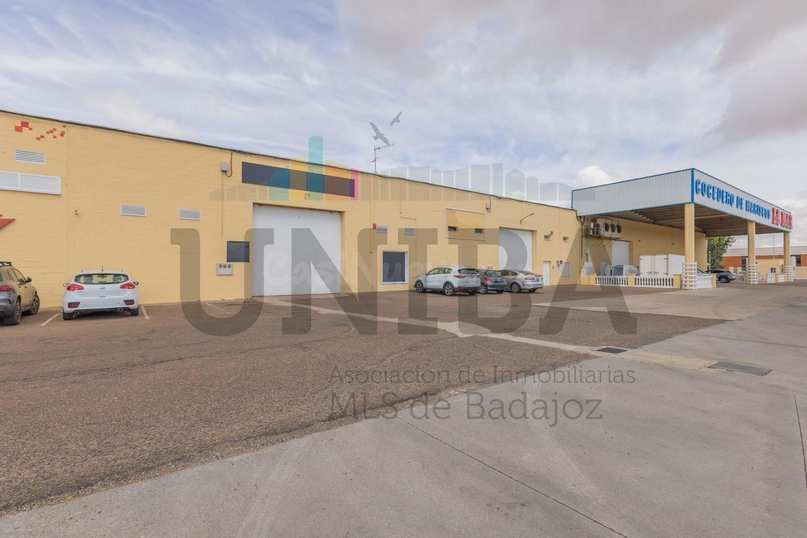 NAVE A LA VENTA EN EL COMPLEJO LA MAR (POLIGONO INDUSTRIAL E - foto 2