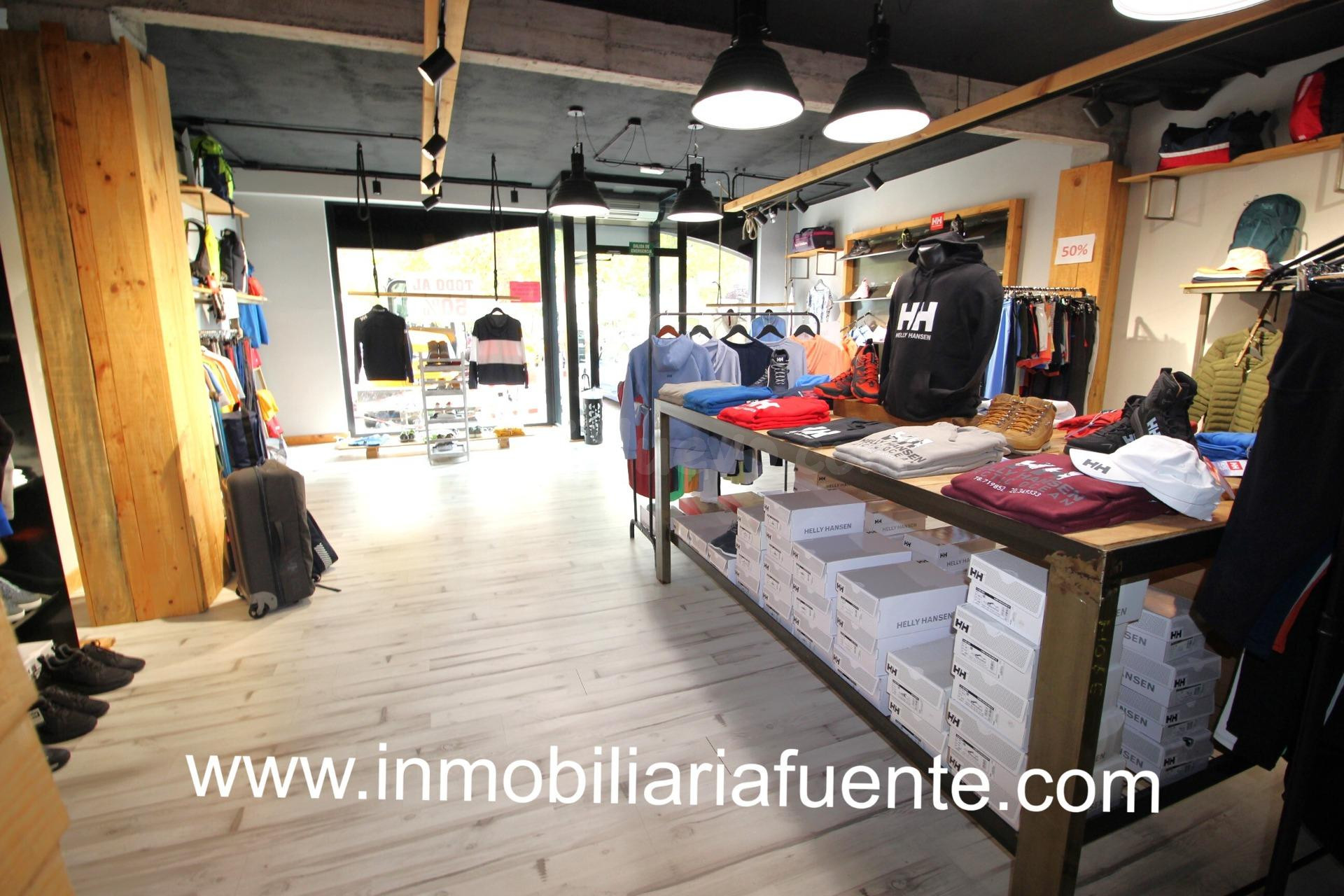 LOCAL COMERCIAL CENTRICO EN ZALLA, JUNTO AL AYUNTAMIENTO - foto 5
