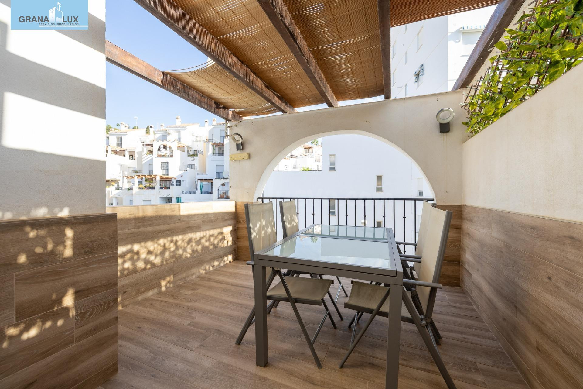 Dúplex de 4 dormitorios con vistas al mar, terraza y piscina - foto 3