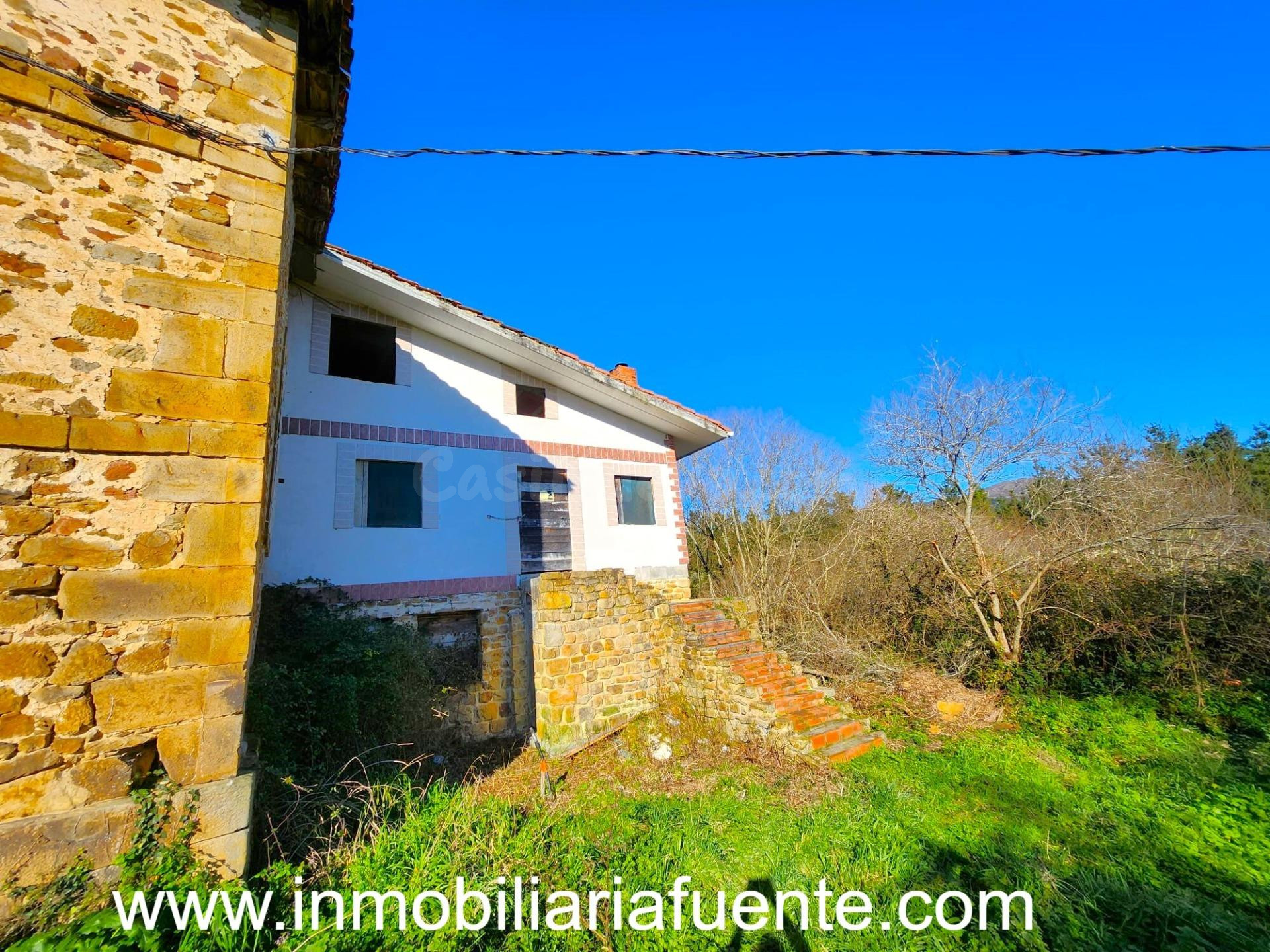 CASA DE 3 PLANTAS CON TERRENO EN ARTZENTALES - foto 3