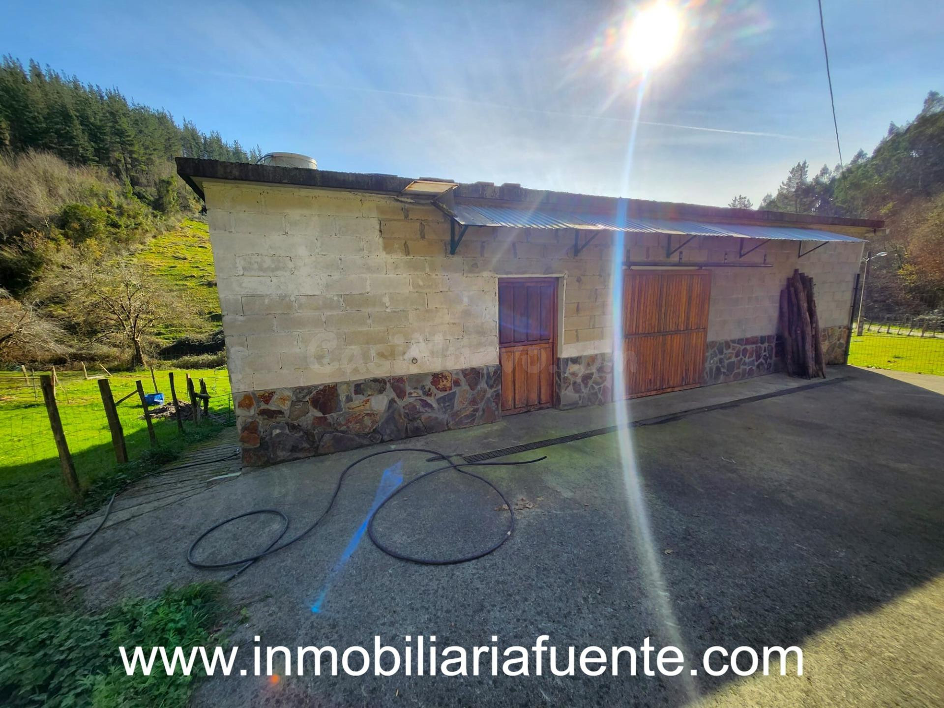 SE VENDE PABELLON CON TERRENO EN ARANGUREN, ZALLA