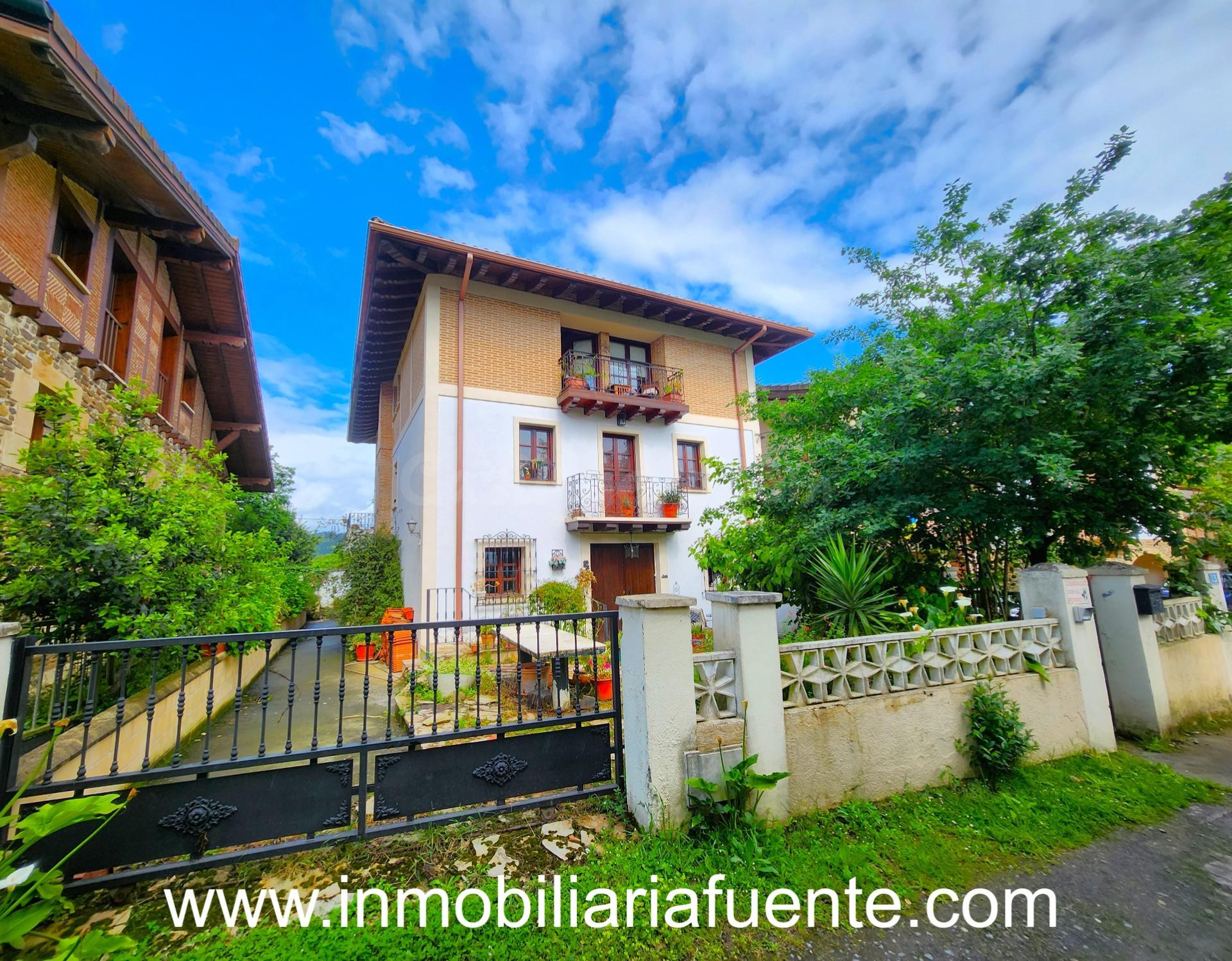 CASA CON TERRENO EN ZALLA
