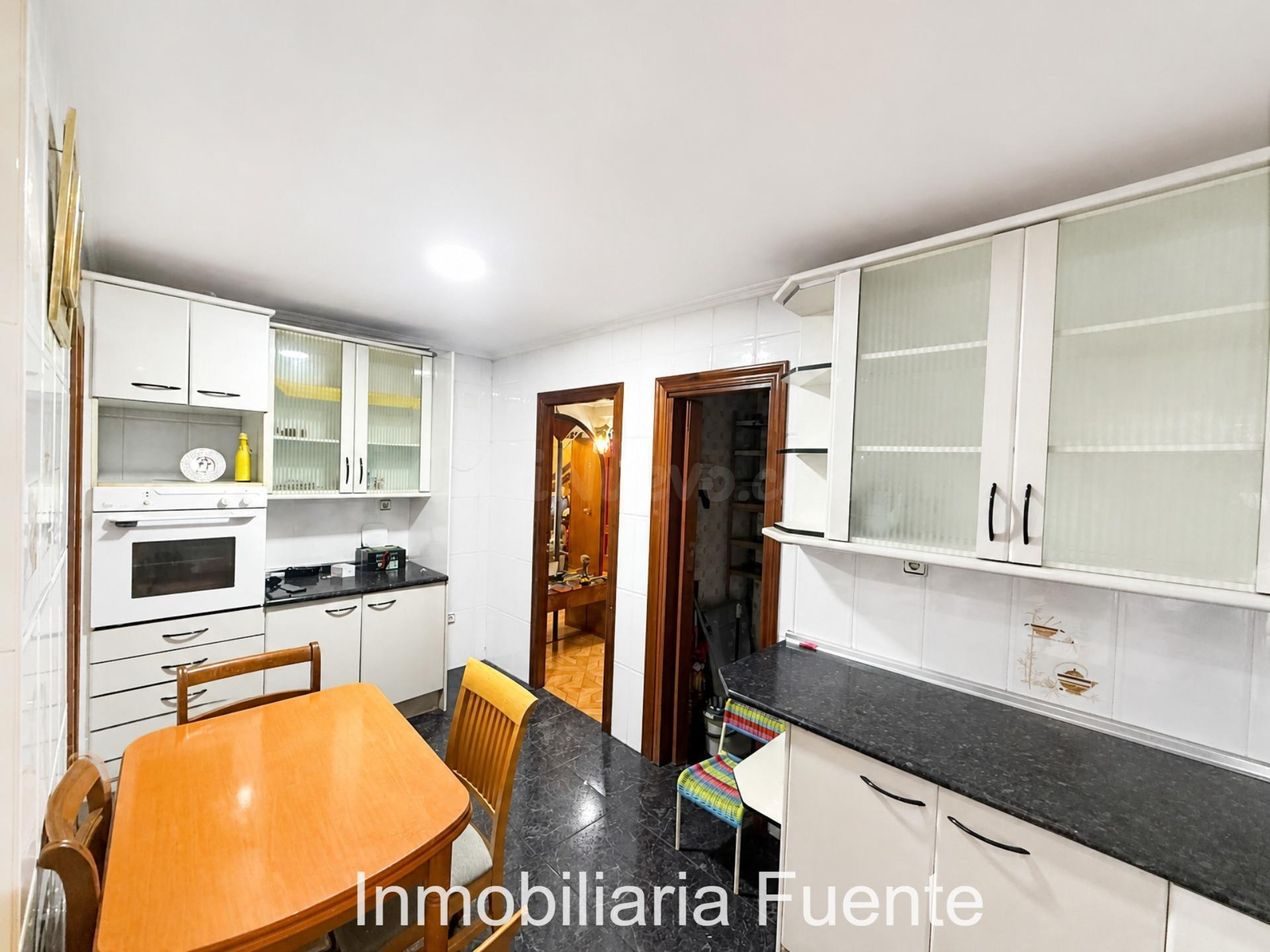 Piso en Basauri de 3 habitaciones. - foto 3