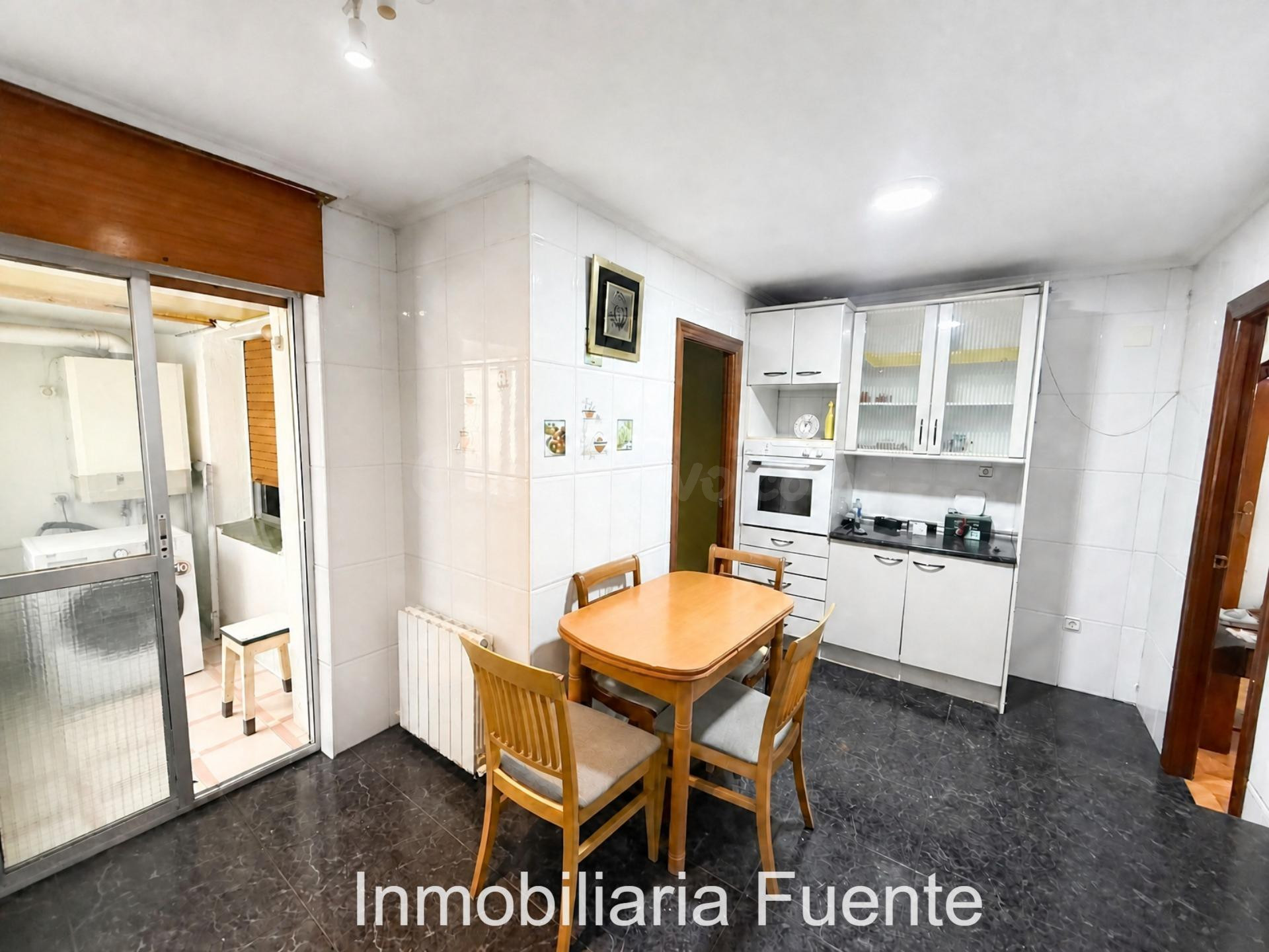 Piso en Basauri de 3 habitaciones. - foto 4