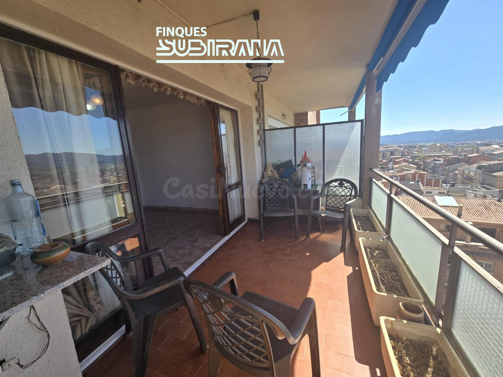 PIS EN VENDA A IGUALADA - POBLE SEC * Edifici amb ASCENSOR - foto 3