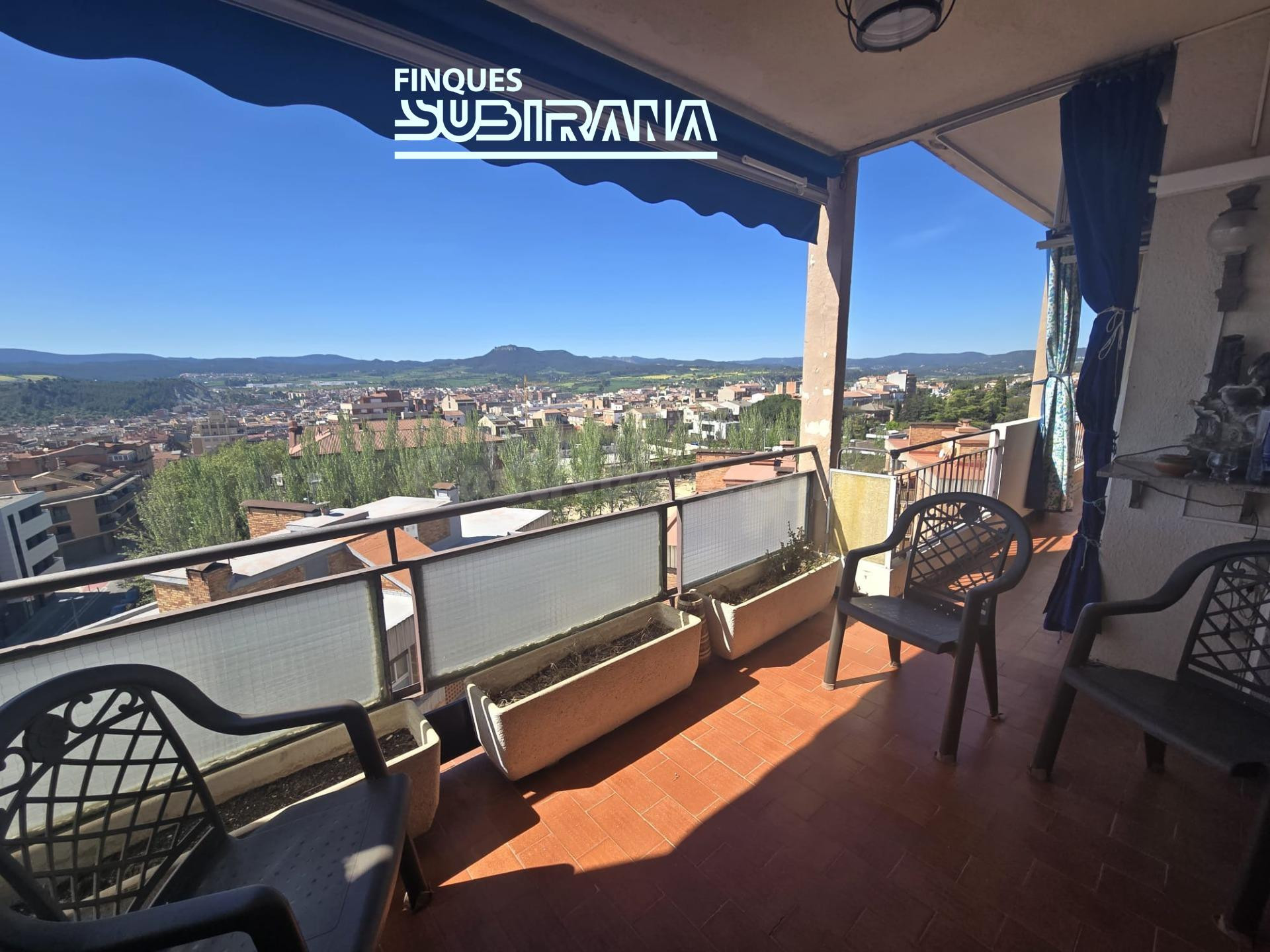 PIS EN VENDA A IGUALADA - POBLE SEC * Edifici amb ASCENSOR - foto 5