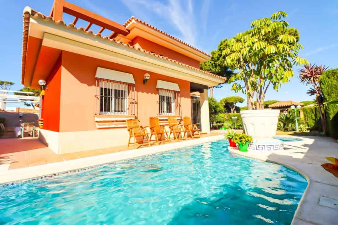 Chalet independiente a escasos 800 metros de la playa