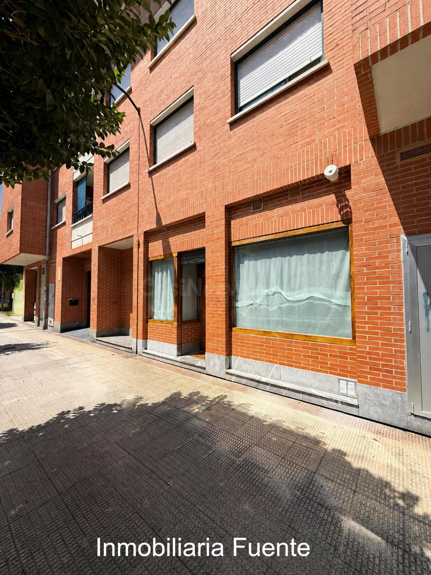 LOCAL COMERCIAL EN SODUPE.