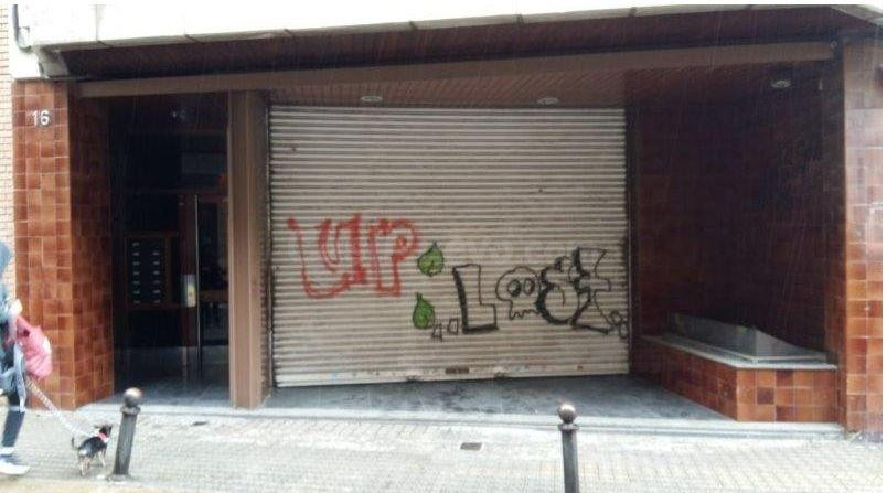 LOCAL COMERCIAL EN VENDA A MANRESA. - foto 3
