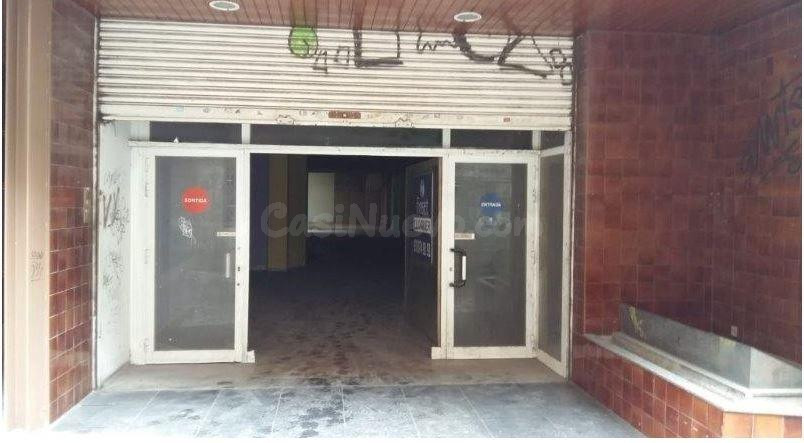LOCAL COMERCIAL EN VENDA A MANRESA. - foto 4