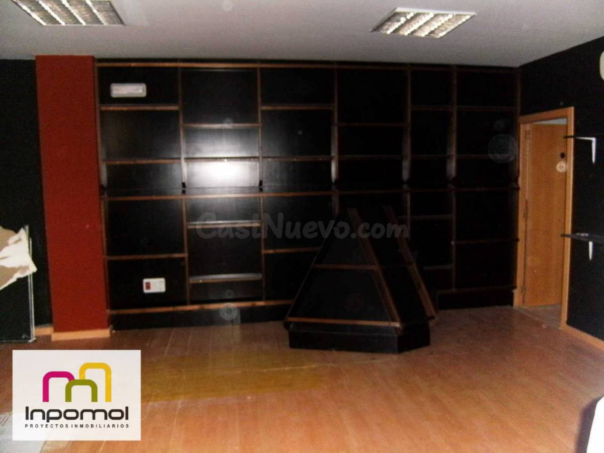 ¡¡AMPLIO LOCAL COMERCIAL EN ZONA INMEJORABLE!! - foto 4