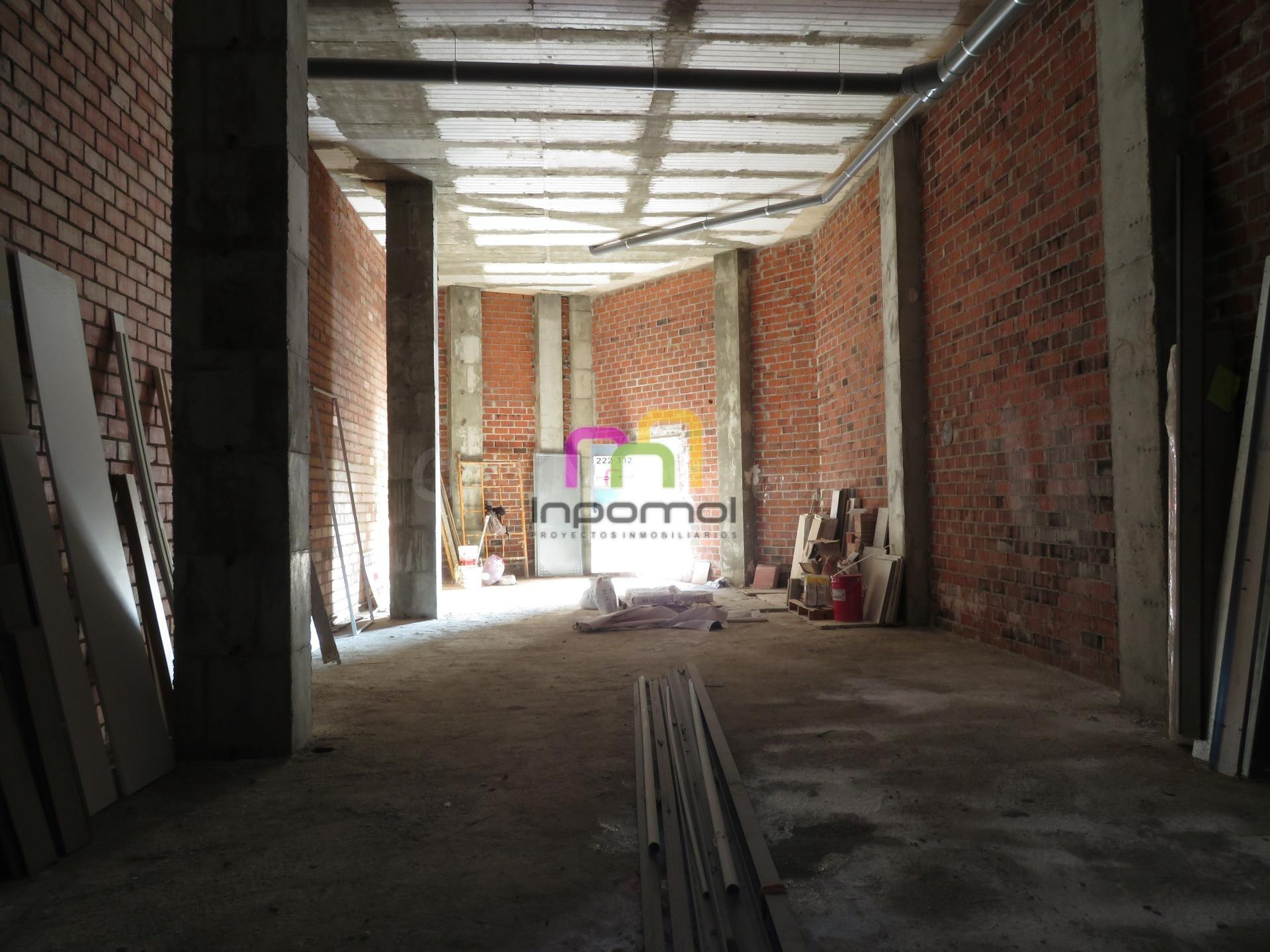 ¡LOCAL COMERCIAL EN PLENA AVENIDA; SAN ROQUE! - foto 4