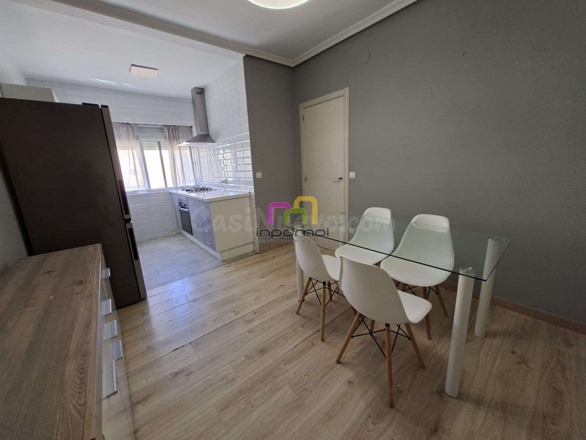 ACOGEDOR APARTAMENTO EN URBANIZACIÓN GUADIANA; BADAJOZ - OPORTUNIDAD ÚNICA