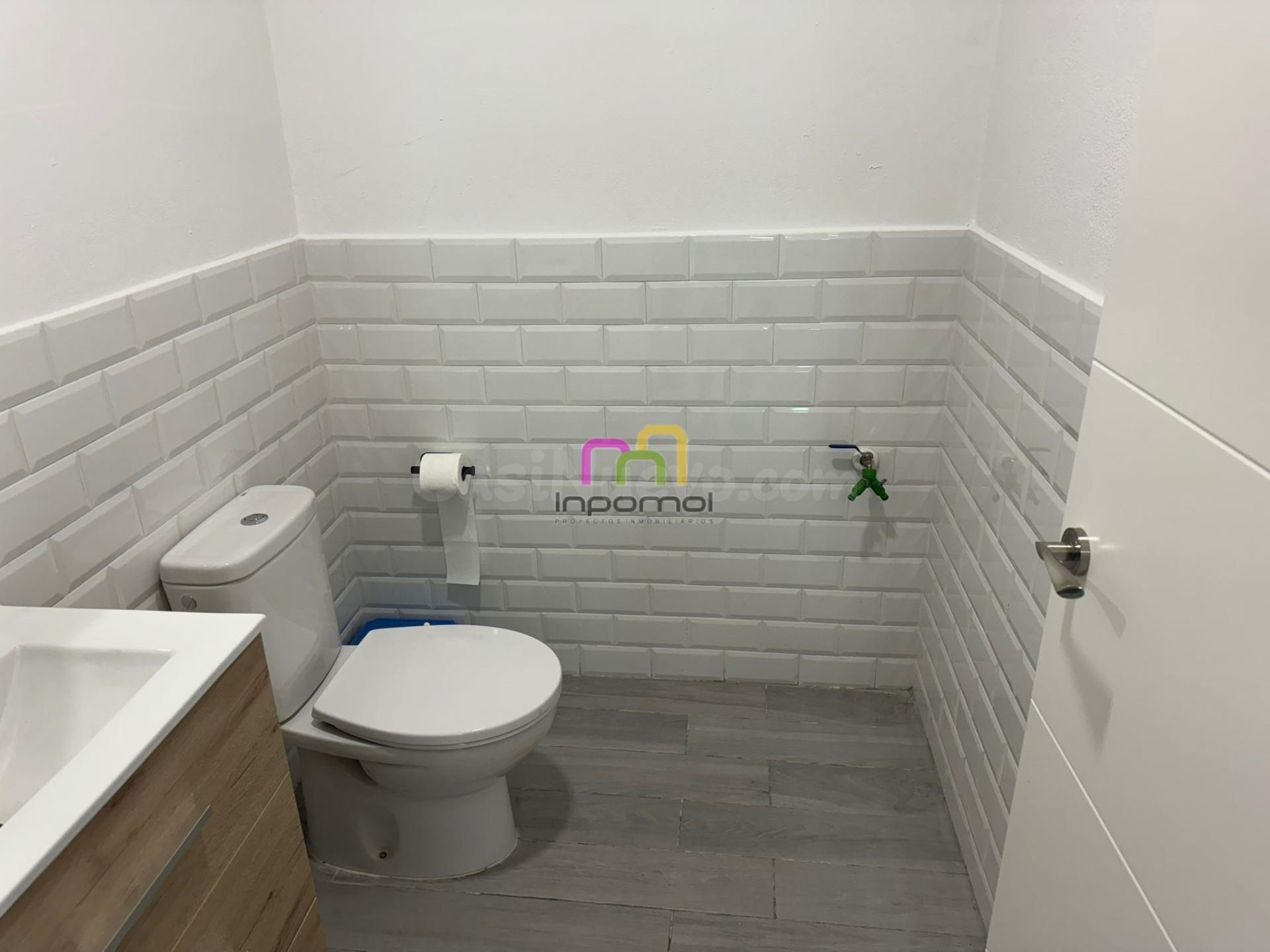 OPORTUNIDAD DE INVERSIÓN; LOCAL COMERCIAL EN GOLF GUADIANA,  - foto 4