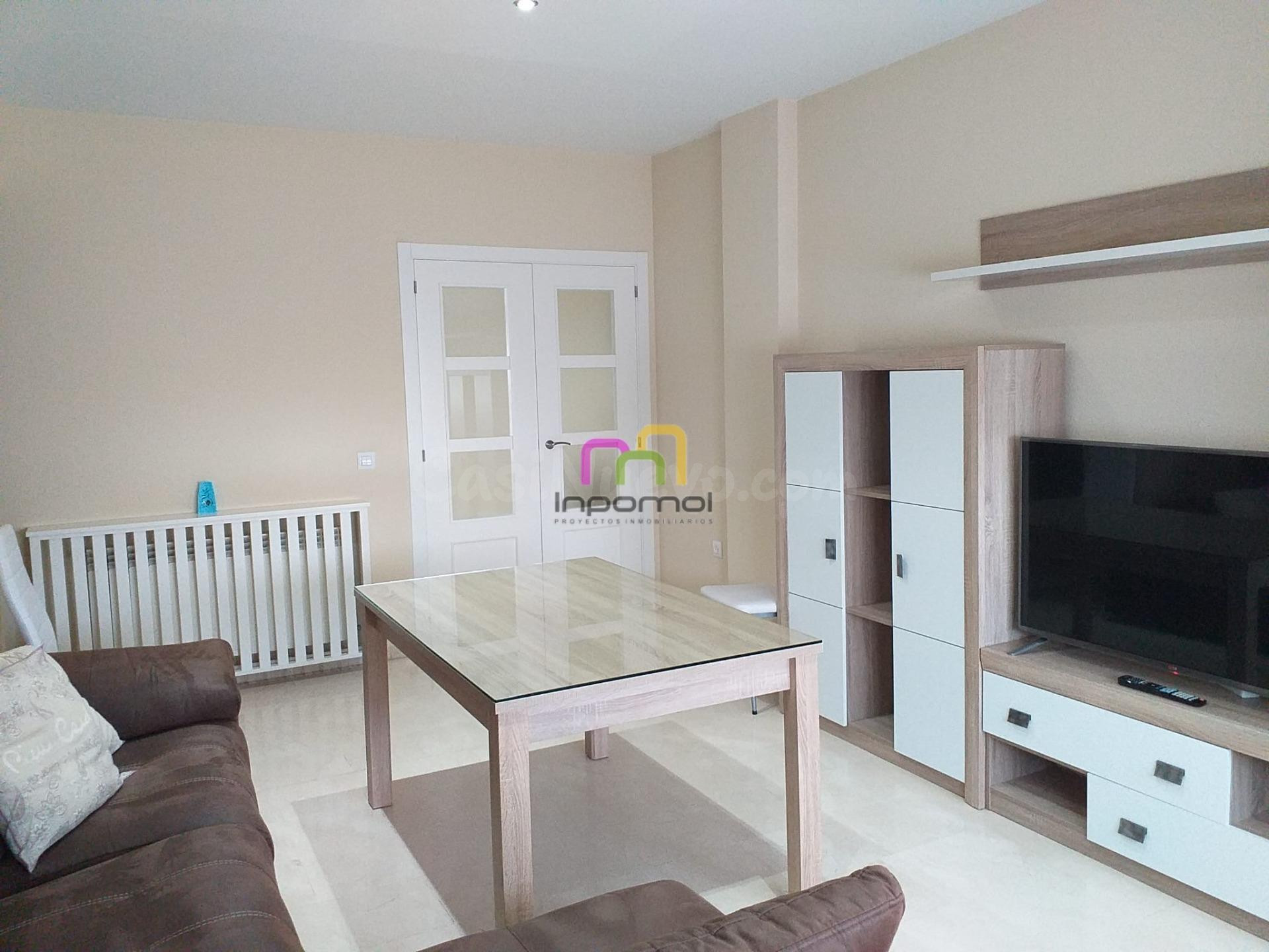 AMPLIO Y ACOGEDOR APARTAMENTO AMUEBLADO EN EL CERRO DEL VIENTO - BADAJOZ