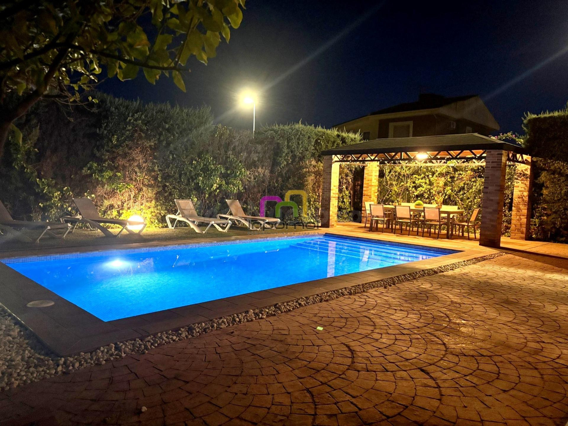 EXCLUSIVO CHALET EN LAS VAGUADAS, BADAJOZ - ¡ TU NUEVO HOGAR - foto 4