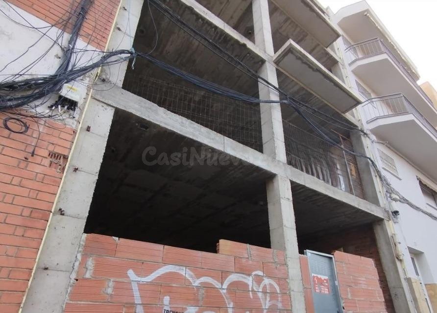 EDIFICI EN CONSTRUCCIÓ A ESPARREGUERA - foto 3