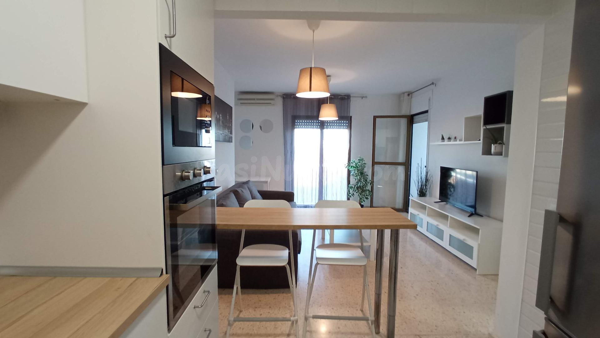 APARTAMENTO DE 1 DORMITORIO EN ZONA AVENIDA-CALLE SEVILLA - foto 2
