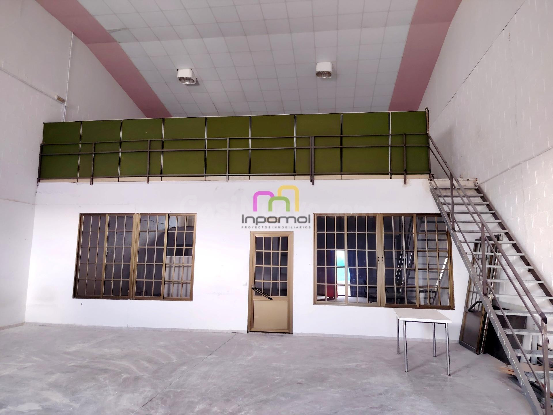 NAVE TOTALMENTE ACONDICIONADA EN POL. INDUSTRIAL; BADAJOZ - foto 3