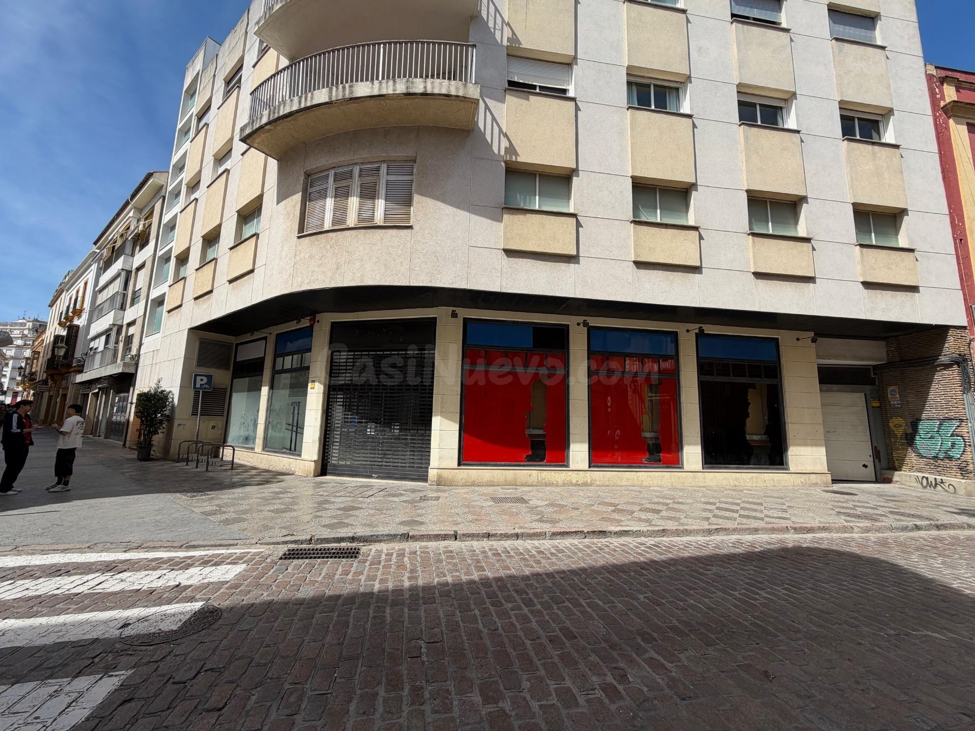 LOCAL COMERCIAL EN PLENO CENTRO DE JEREZ - foto 4