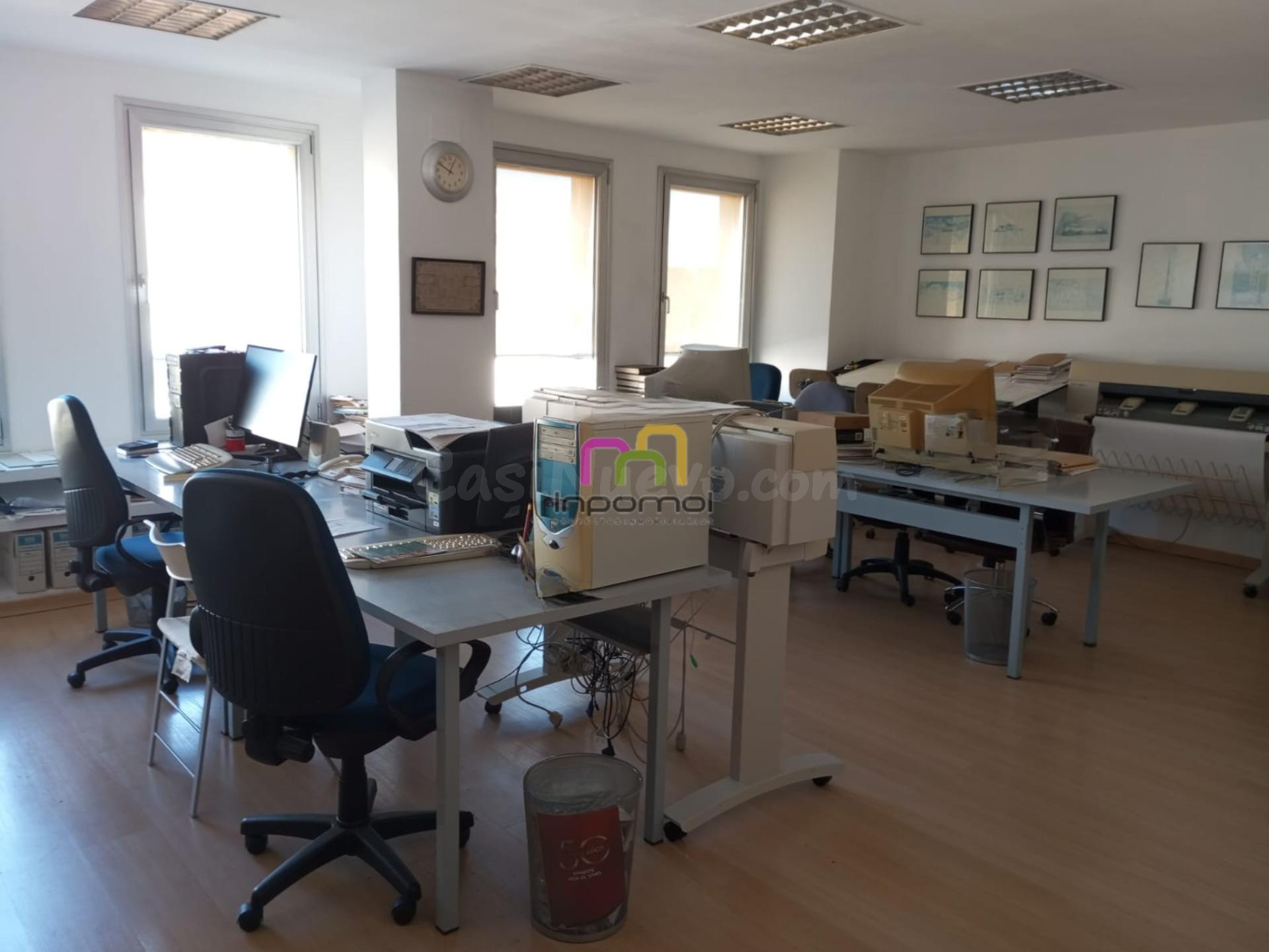 AMPLIA OFICINA MUY BIEN UBICADA; BADAJOZ: ¡TU ESPACIO IDEAL  - foto 2
