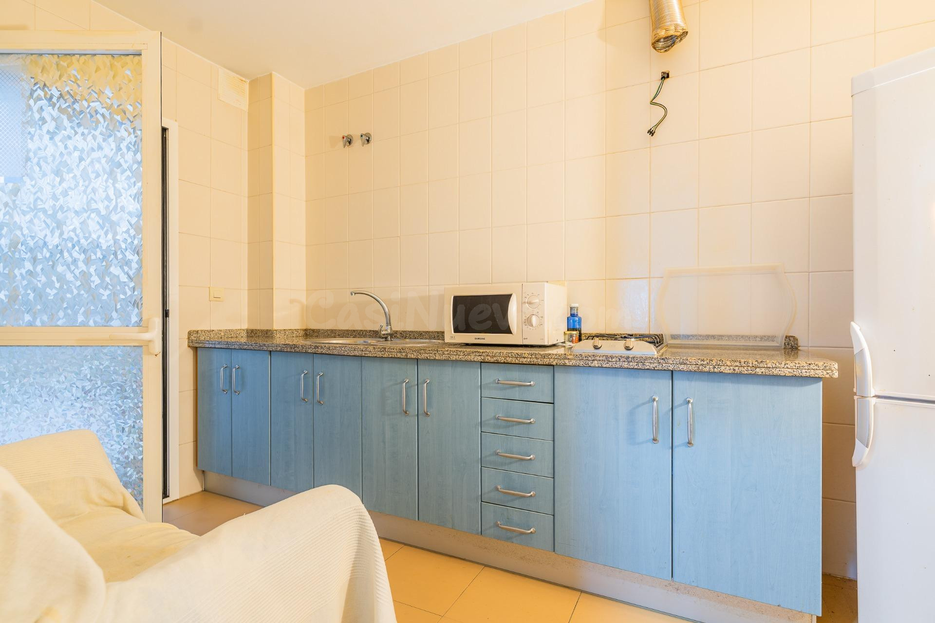 MODERNO APARTAMENTO DE 2 DORMITORIOS, PATIO, GARAJE Y ASCENSOR. - foto 5