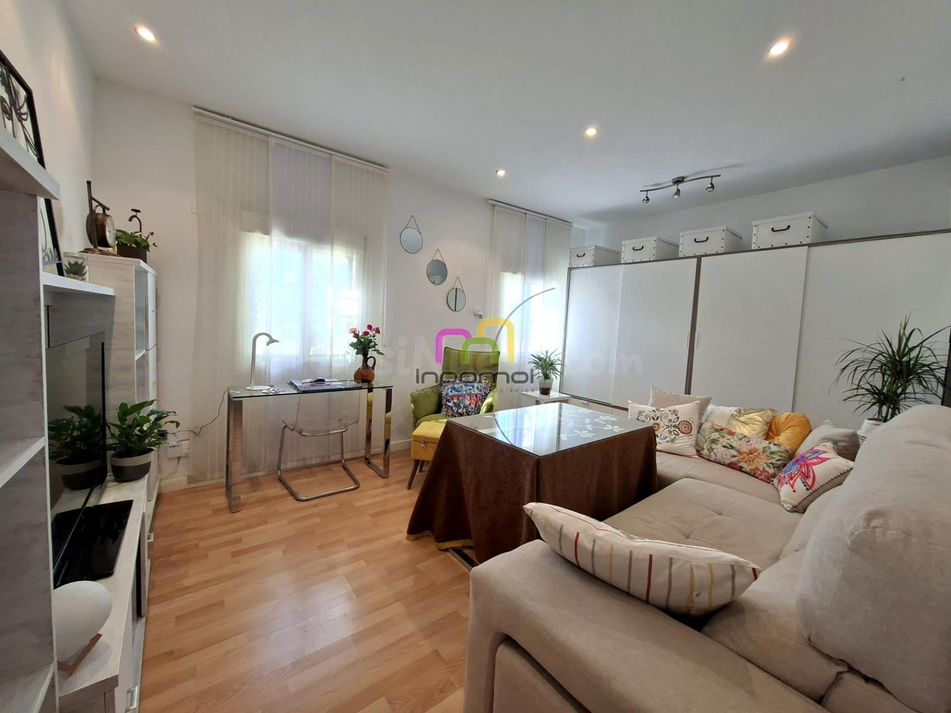 ACOGEDOR APARTAMENTO REFORMADO EN EL CORAZÓN DE BADAJOZ - foto 2