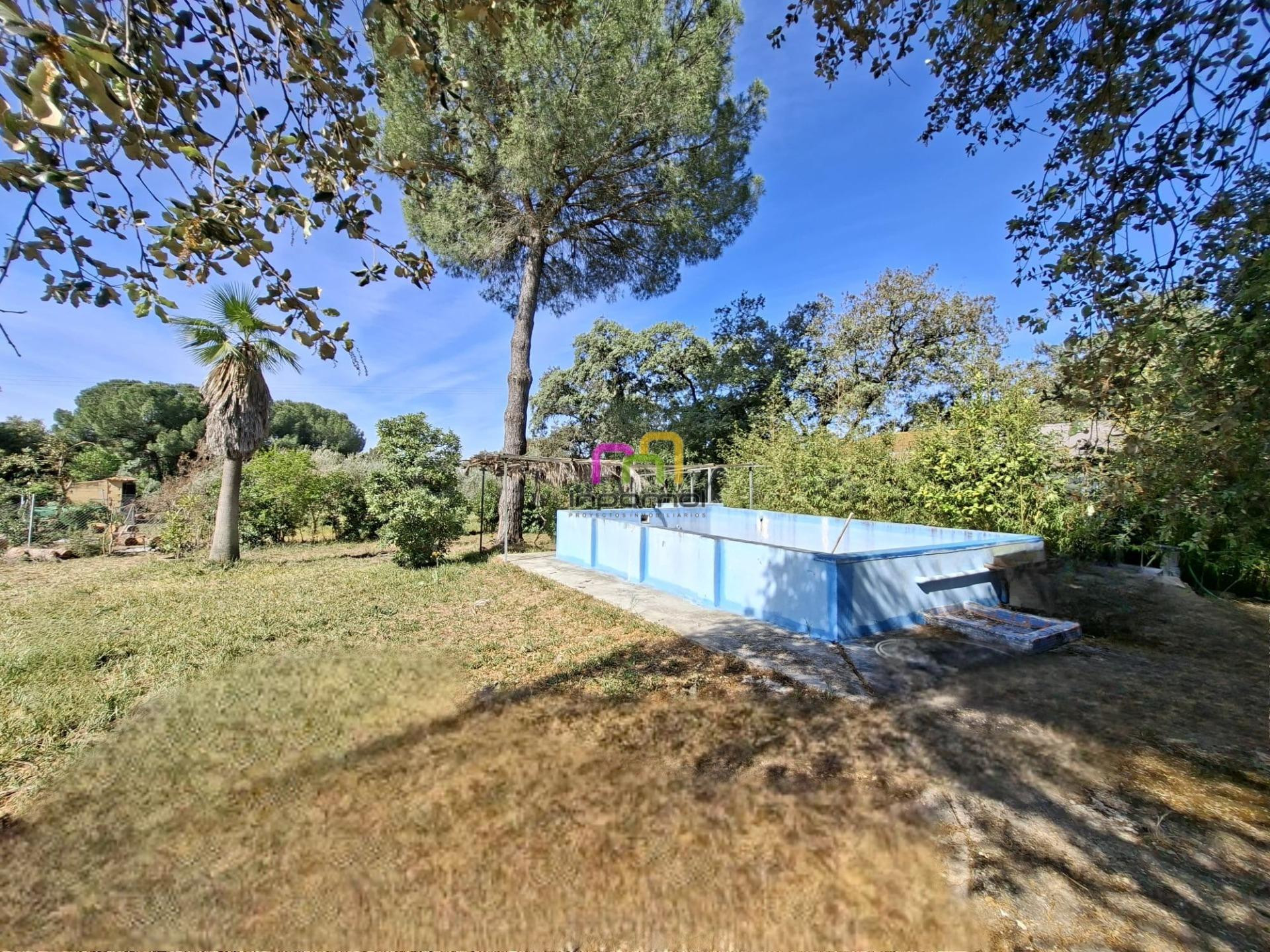 ENCANTADORA PARCELA CON CASA EN BADAJOZ - foto 4