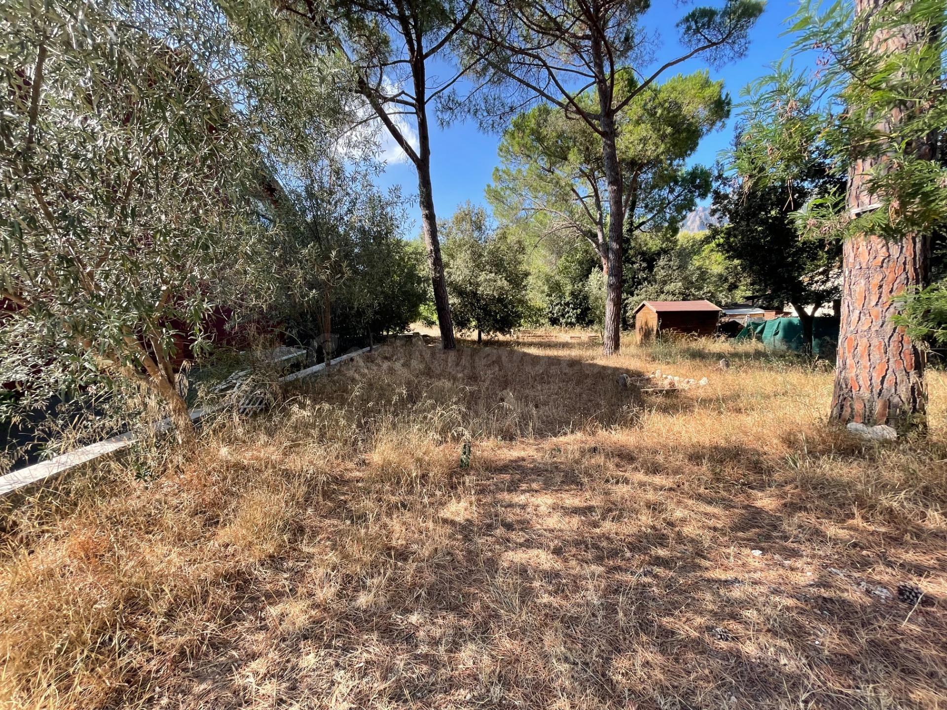 TERRENY URBÀ DE 510 m2 EN VENDA A CAN DALMASES, COLLBATÓ - foto 2