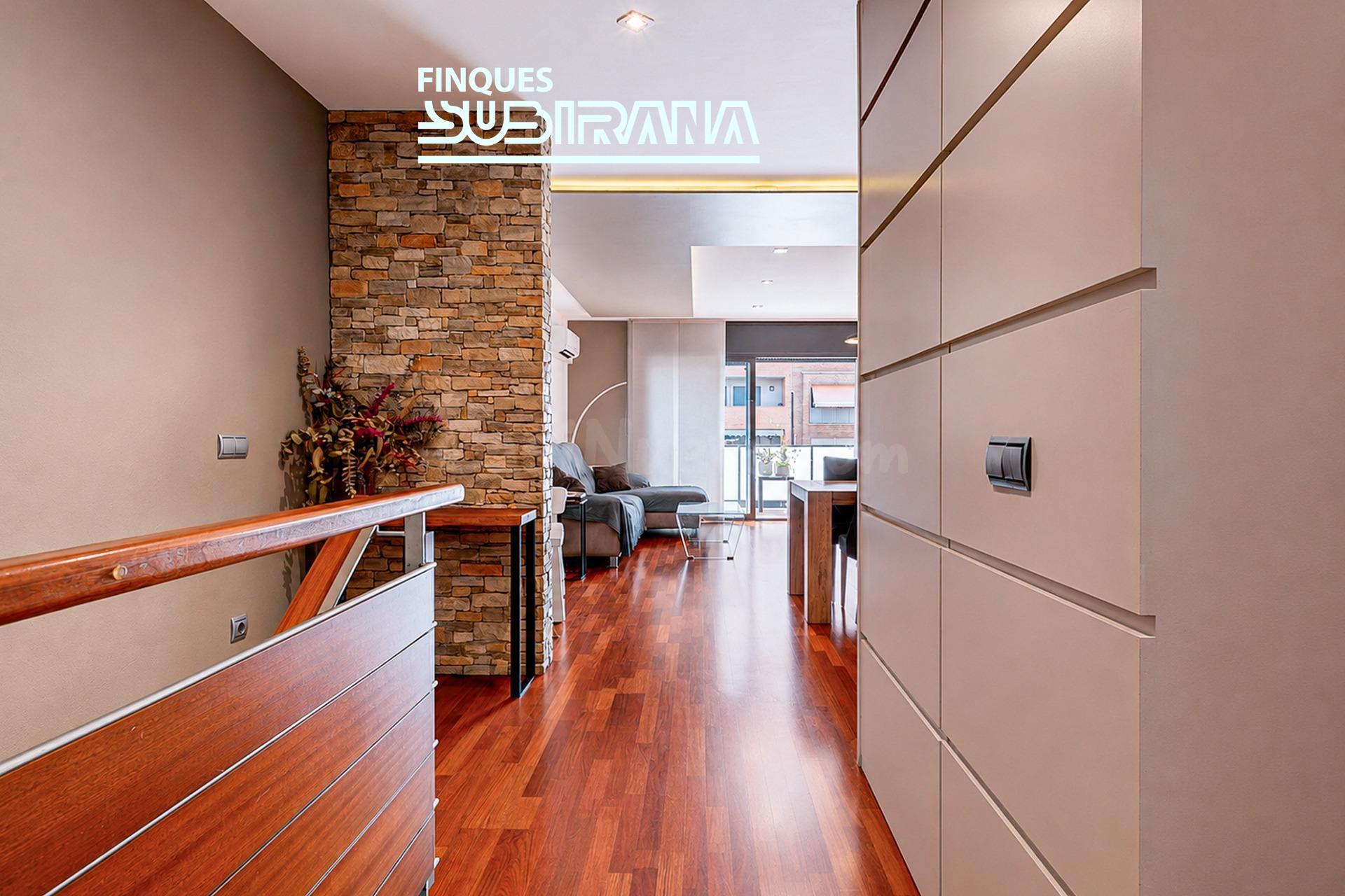 Exclusiva casa de disseny a Vilanova del Camí: amplitud, ele