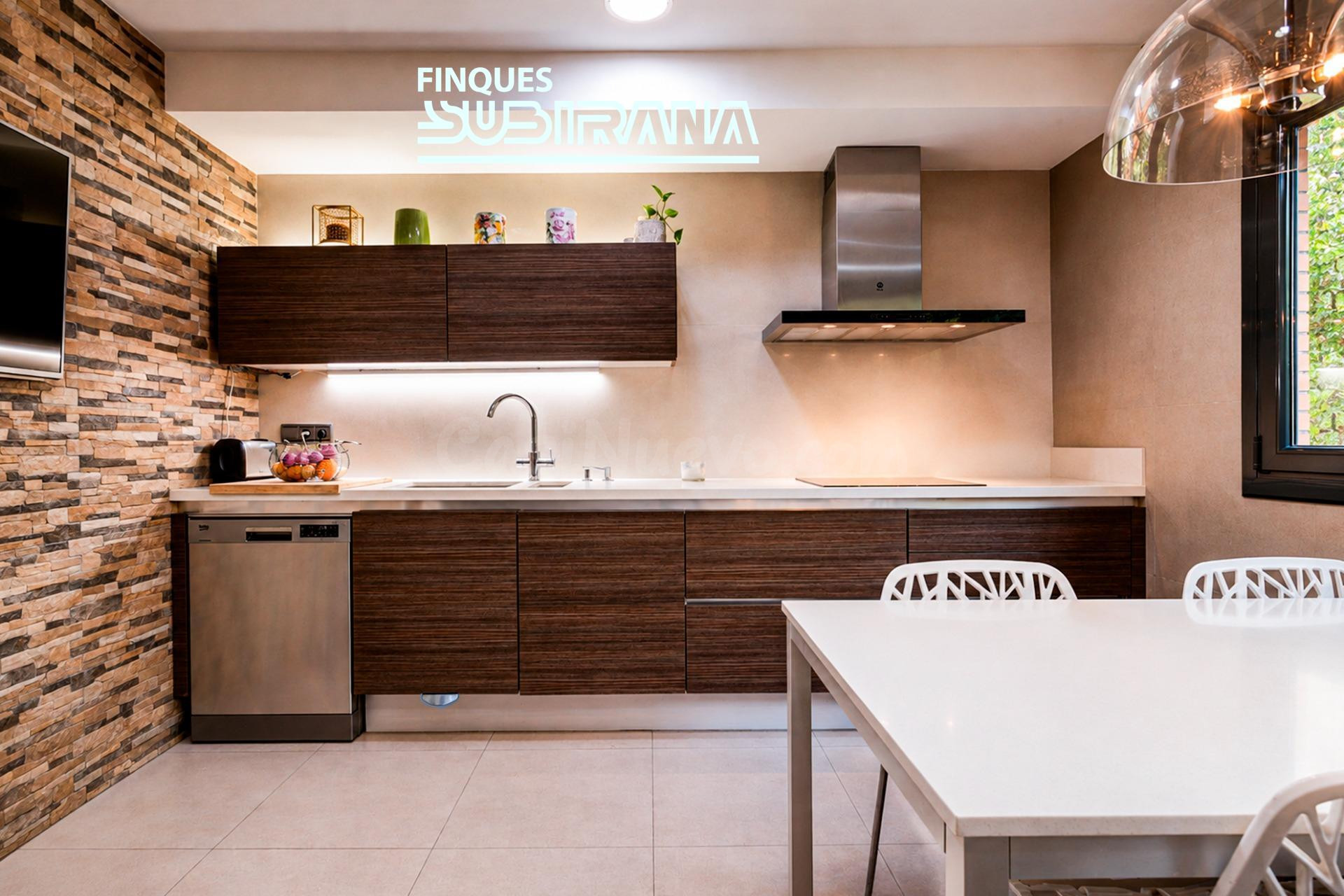 Exclusiva casa de disseny a Vilanova del Camí: amplitud, ele - foto 4