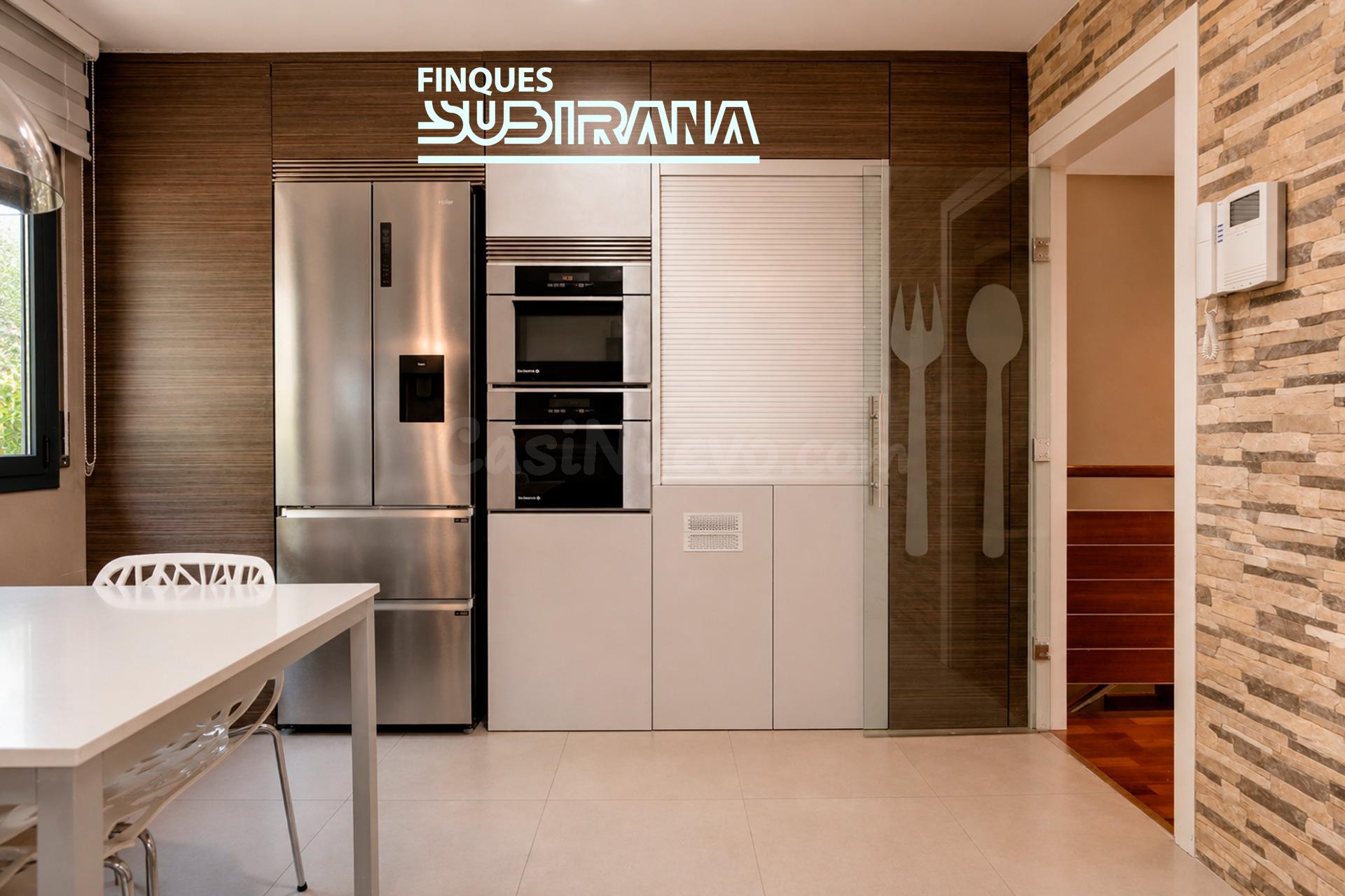 Exclusiva casa de disseny a Vilanova del Camí: amplitud, ele - foto 5