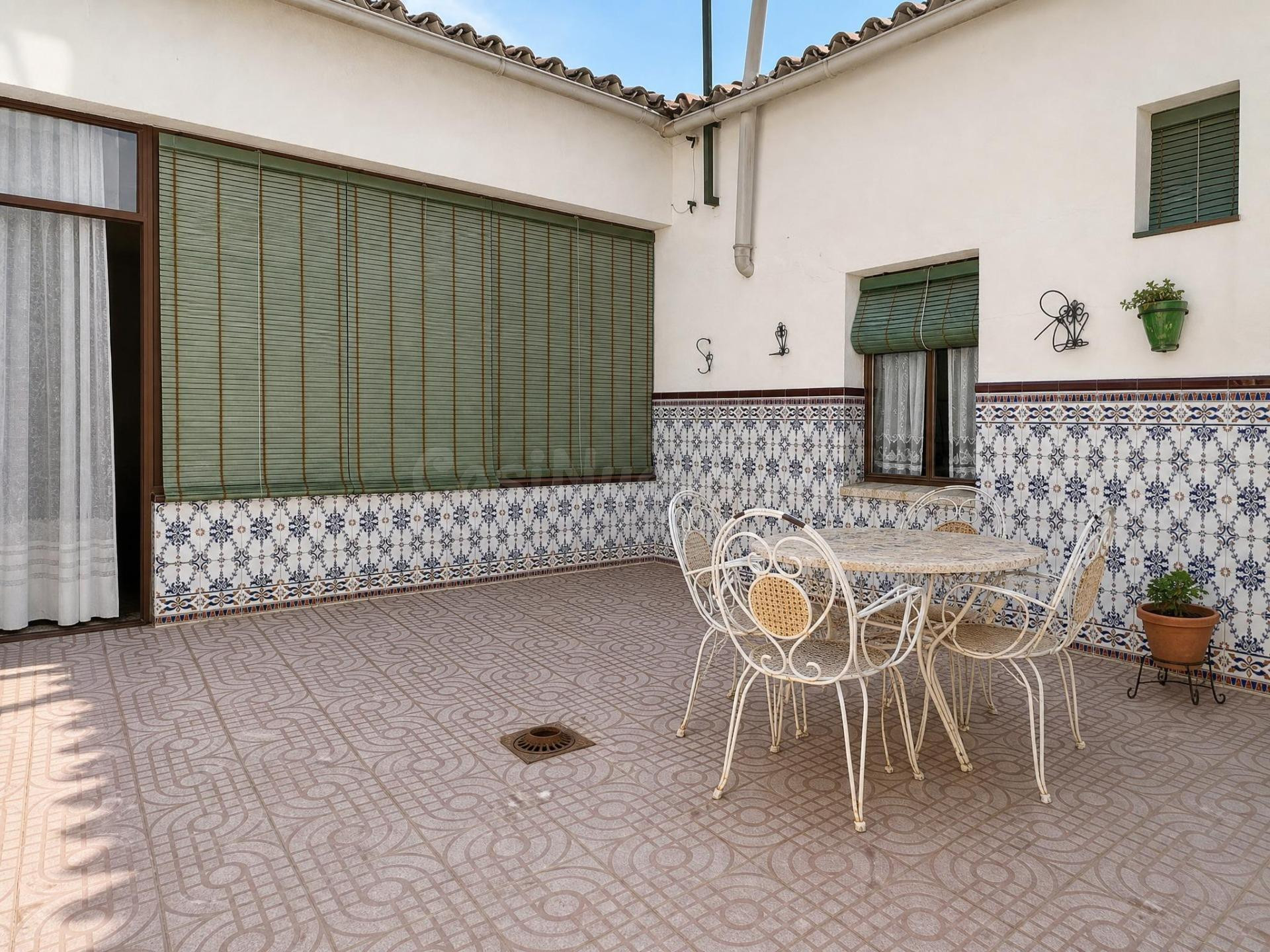 VISO DEL MARQUÉS: UNA CASA CON MEDIDAS DE PALACIO DE PUEBLO  - foto 3