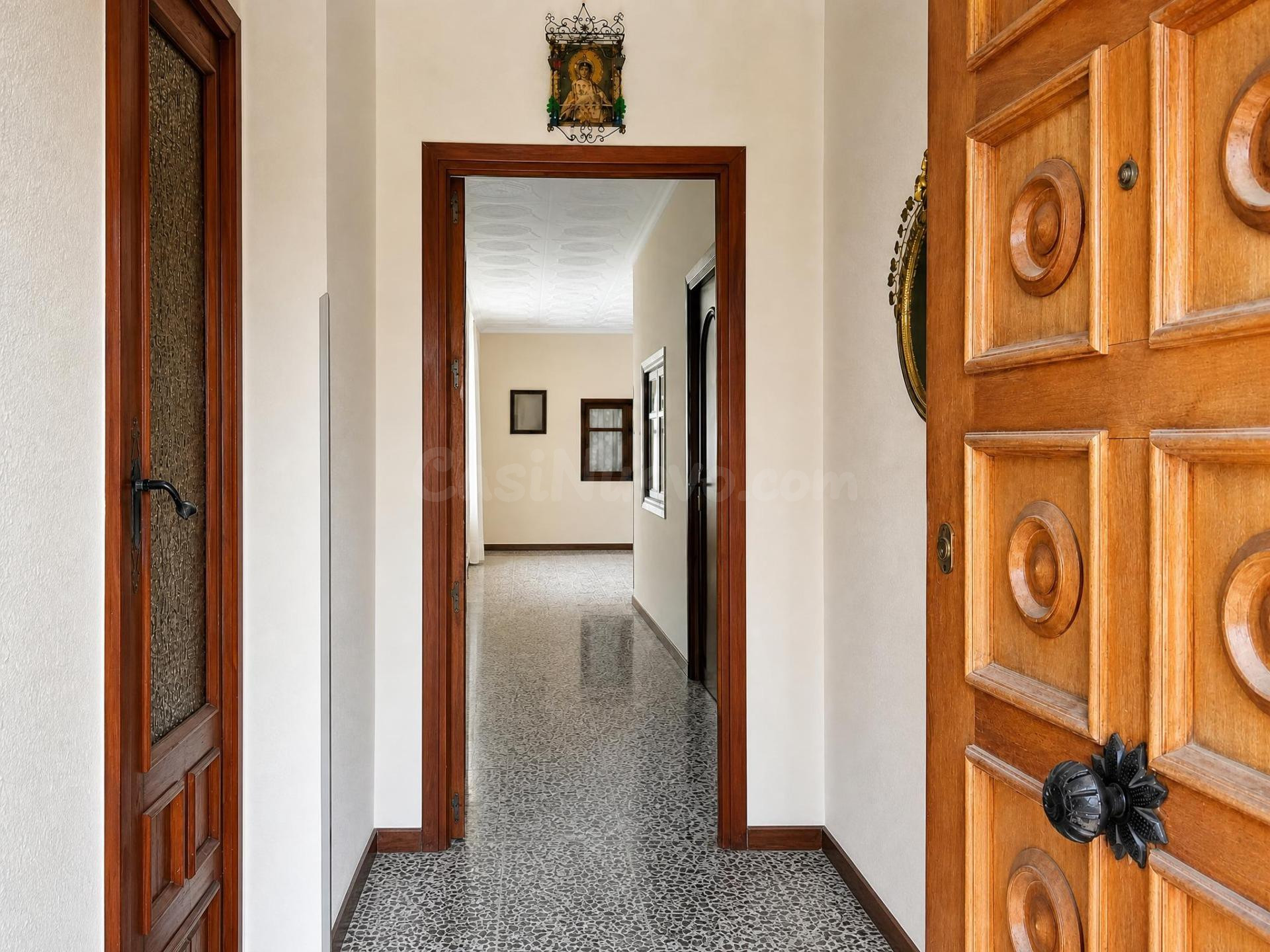 VISO DEL MARQUÉS: UNA CASA CON MEDIDAS DE PALACIO DE PUEBLO  - foto 4