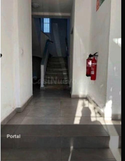 PISO DE CUATRO DORMITORIOS EN CALZADA DEL ARROYO - foto 3