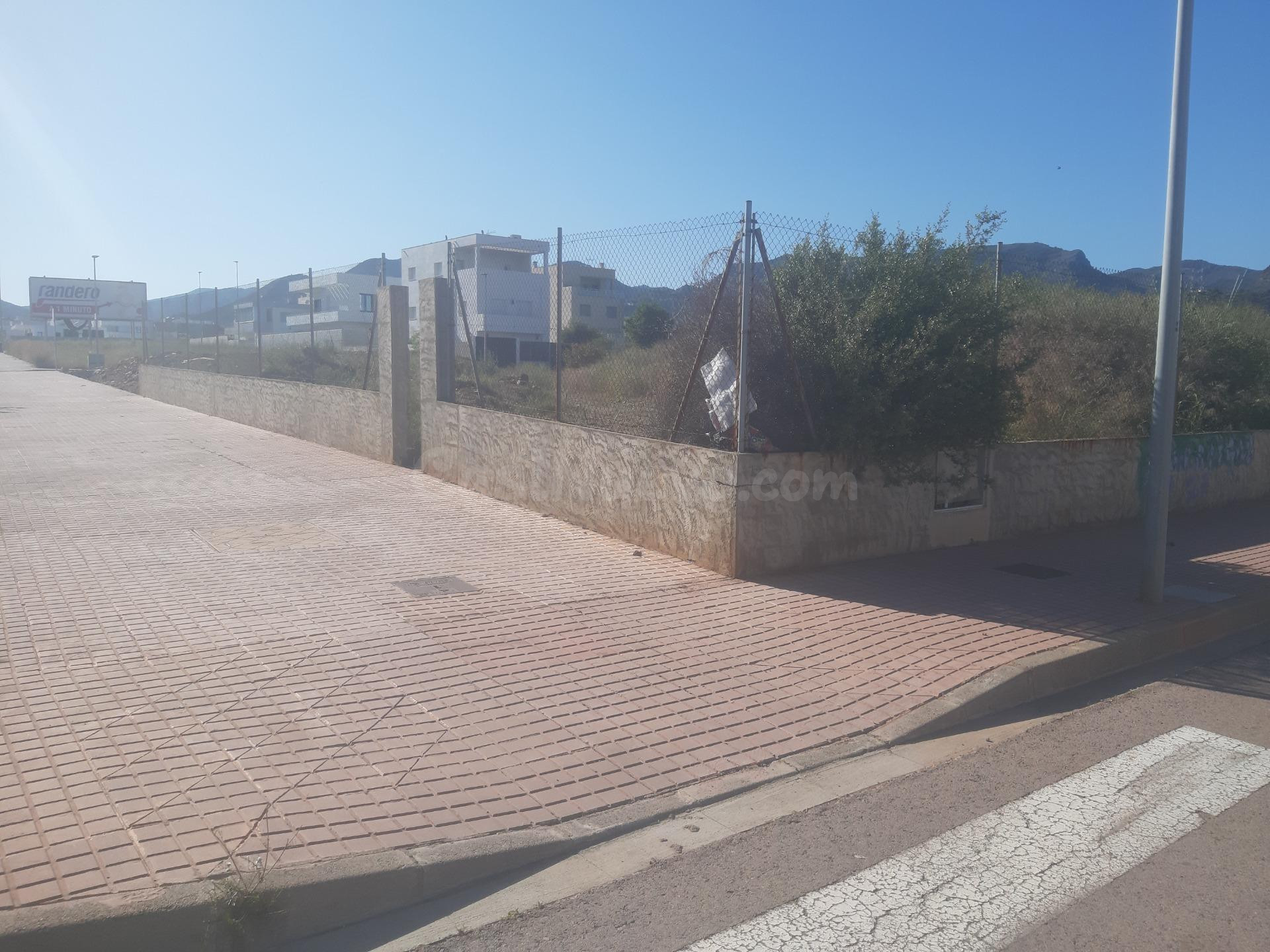 SOLAR CANTONERO EN ÁREA 6