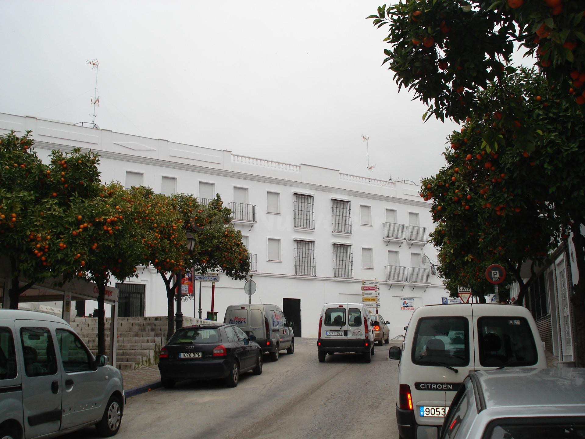 SE VENDE GARAJE EN CALLE MUÑOZ VAZQUEZ EN ARCOS DE LA FRONTE - foto 3