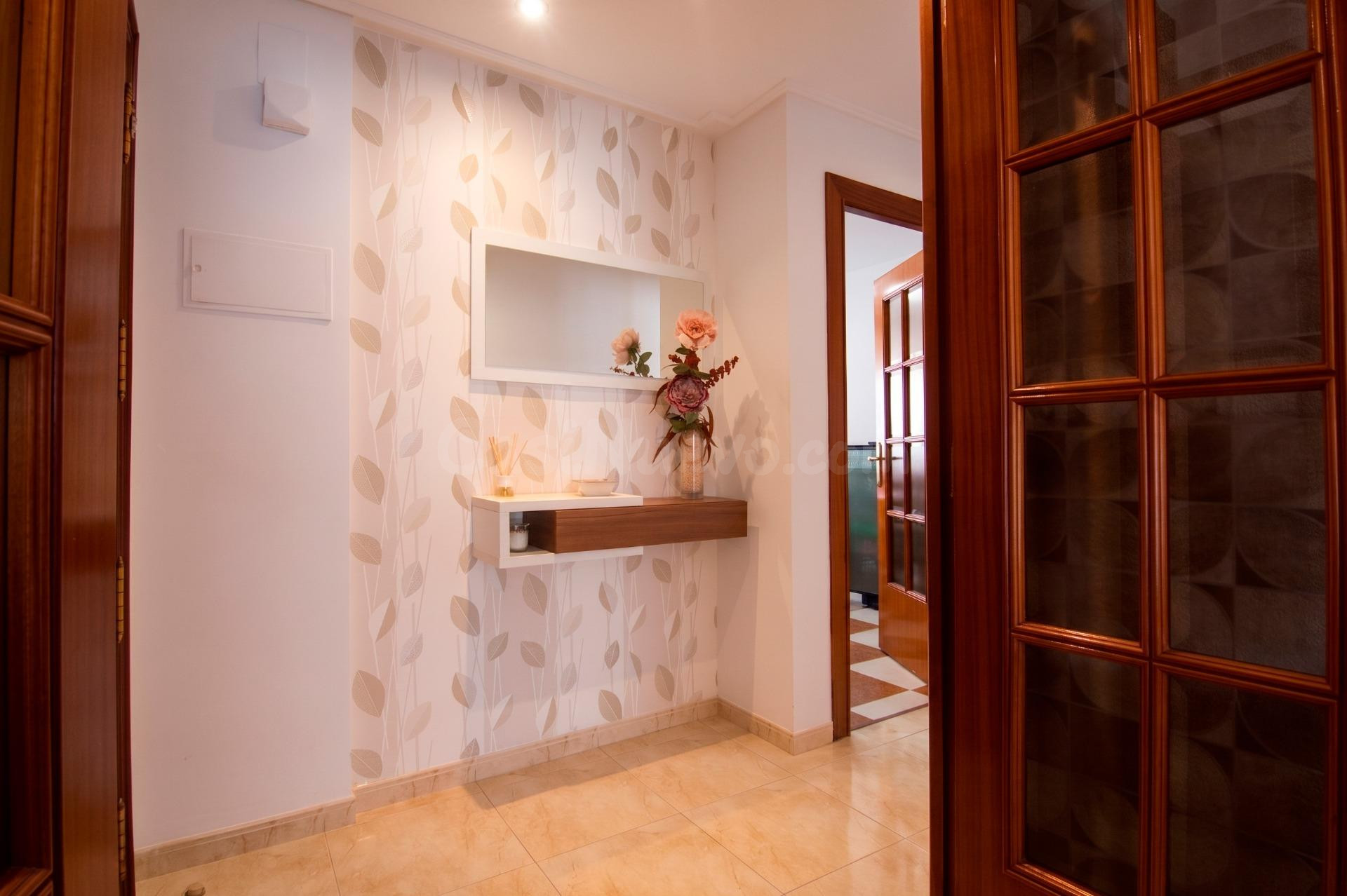 IMPECABLE Y LUMINOSO PISO LISTO PARA ENTRAR A VIVIR CON VIST - foto 4